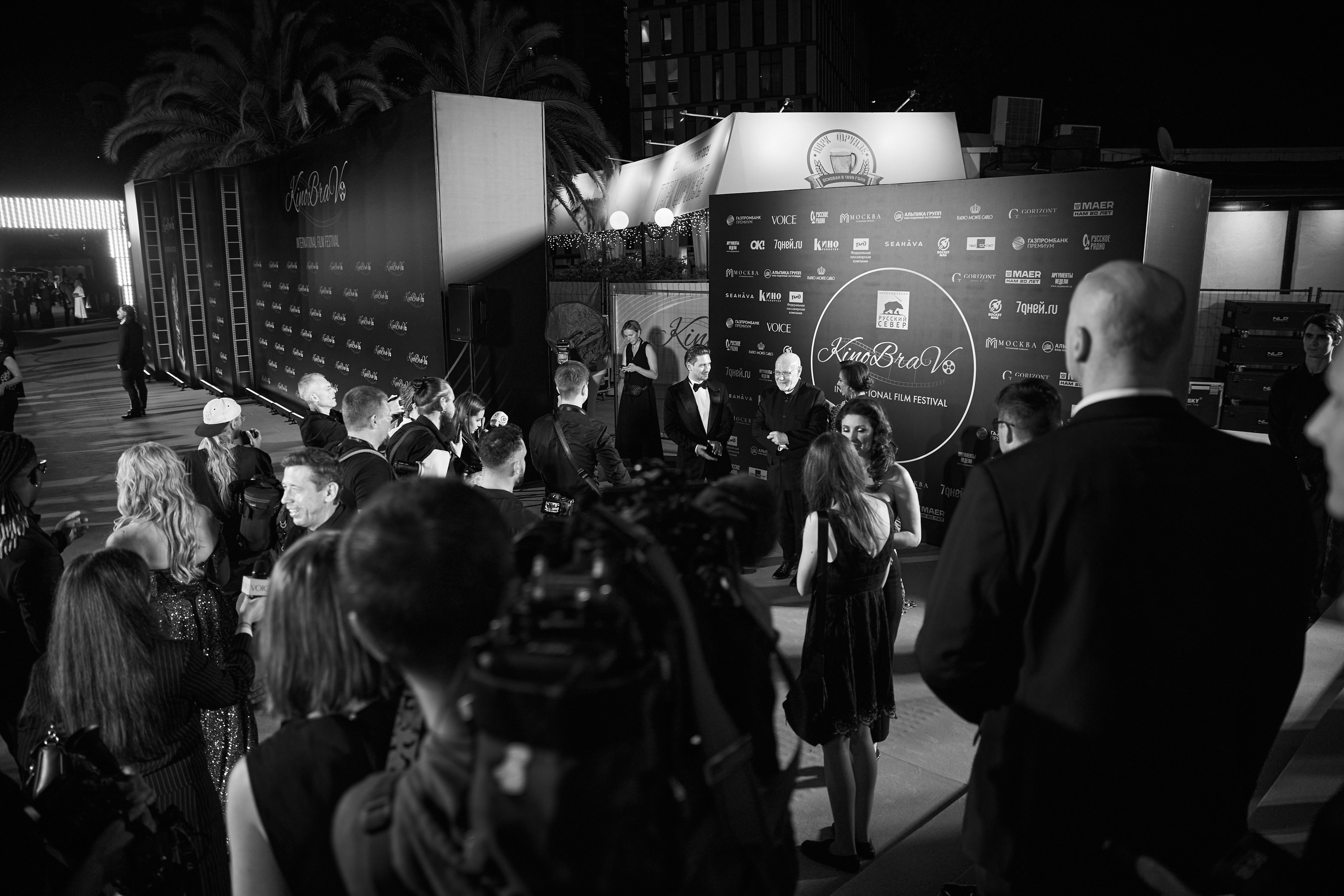 Фотосъемка репортажа кинофестиваля. Профессиональный фотограф в Сочи Виктория Джой. Обучение