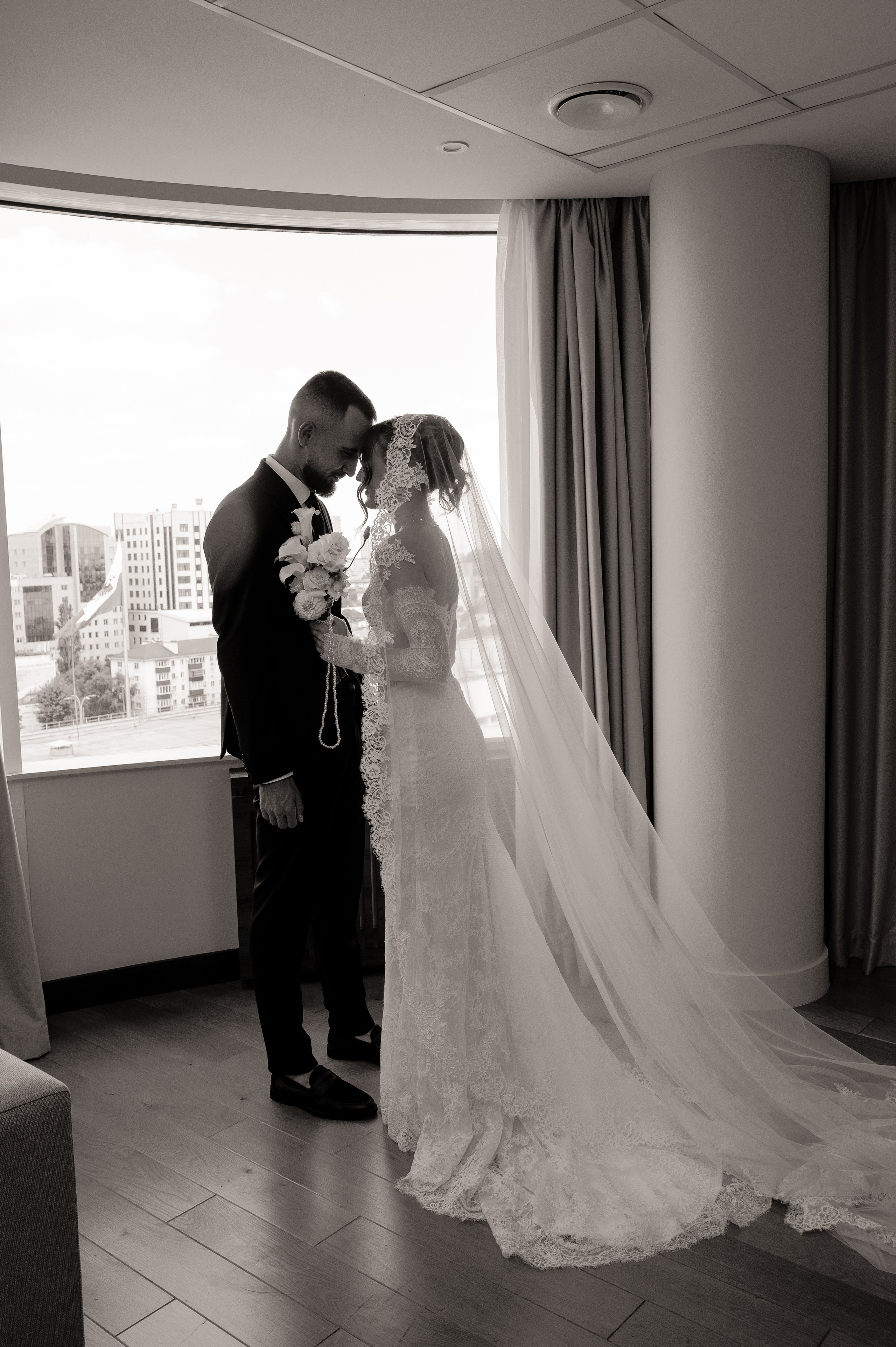 Свадьба (утро в отеле). Свадебный и семейный фотограф в Краснодаре Алина Мельник