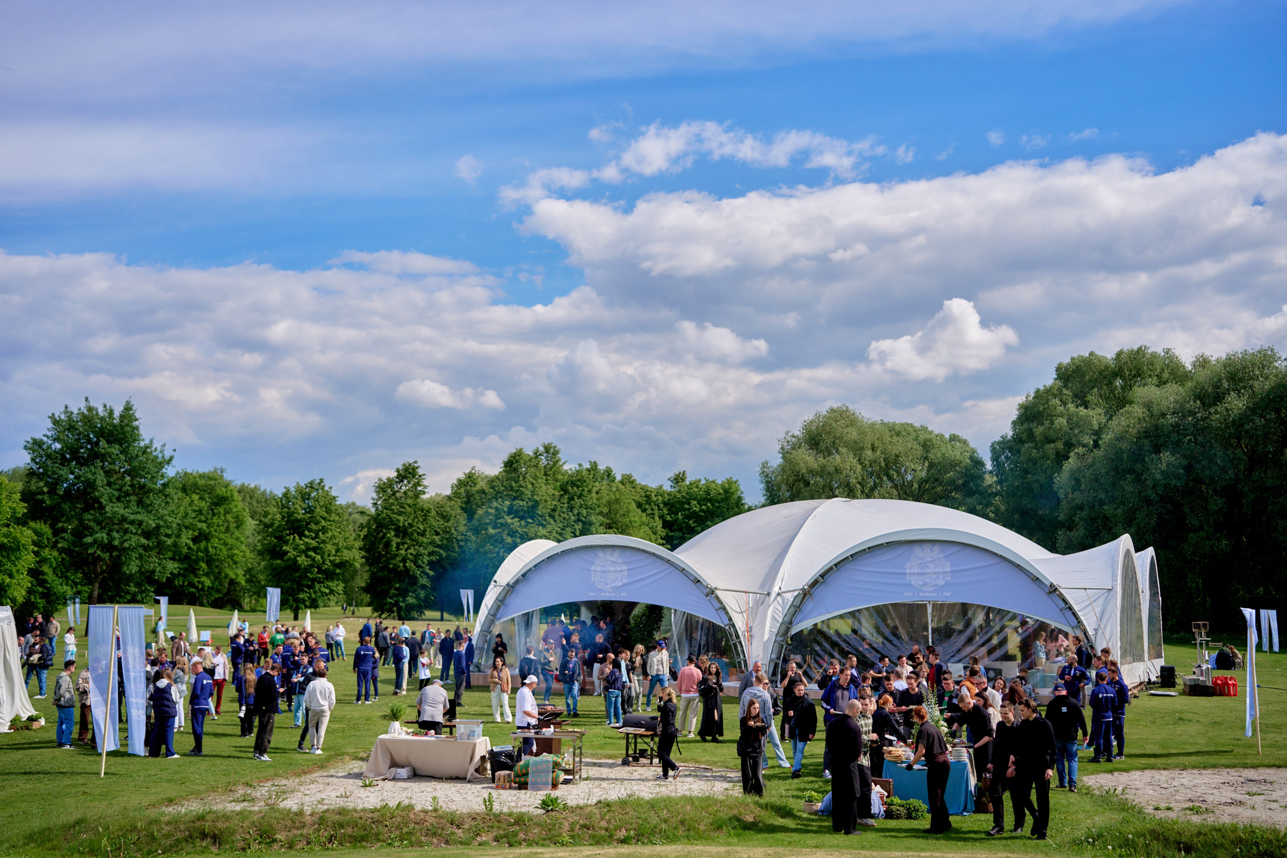 Пикник со сборной России по футболу. Олег Акентьев | Event | Culture Photographer | Inside events | public life Moscow & 🌎
