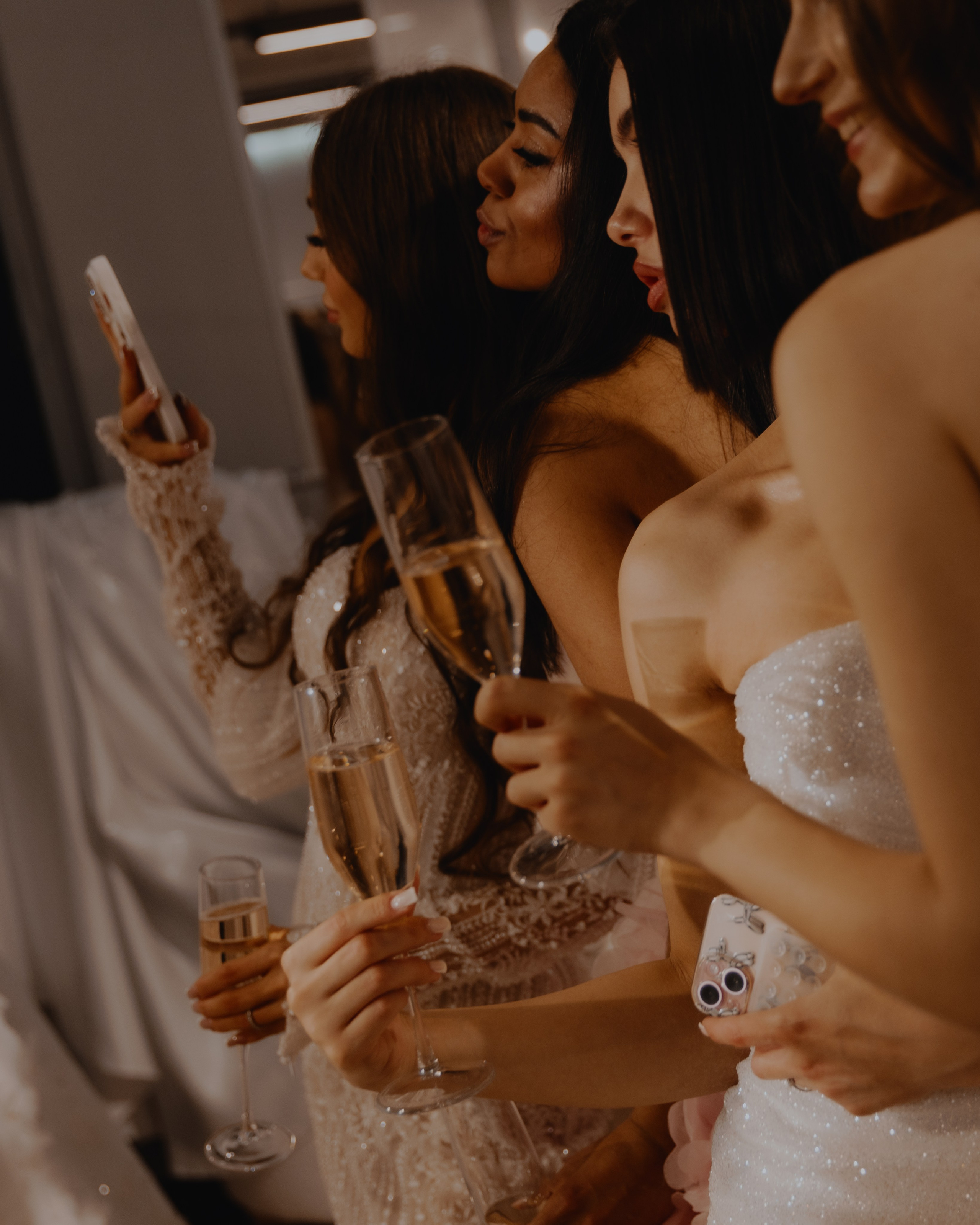 Открытие свадебного салона VISHA. Свадебные фотографы в Гомеле и Минске Сергей и Анастасия Фещенок