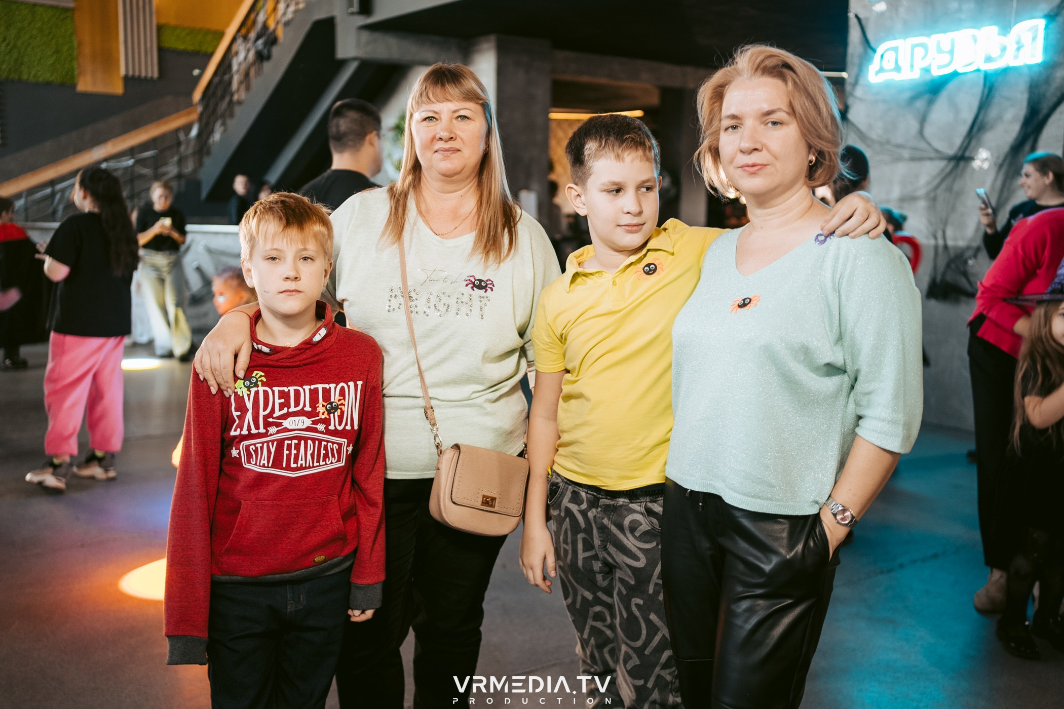 Baby time в баре «Друзья»