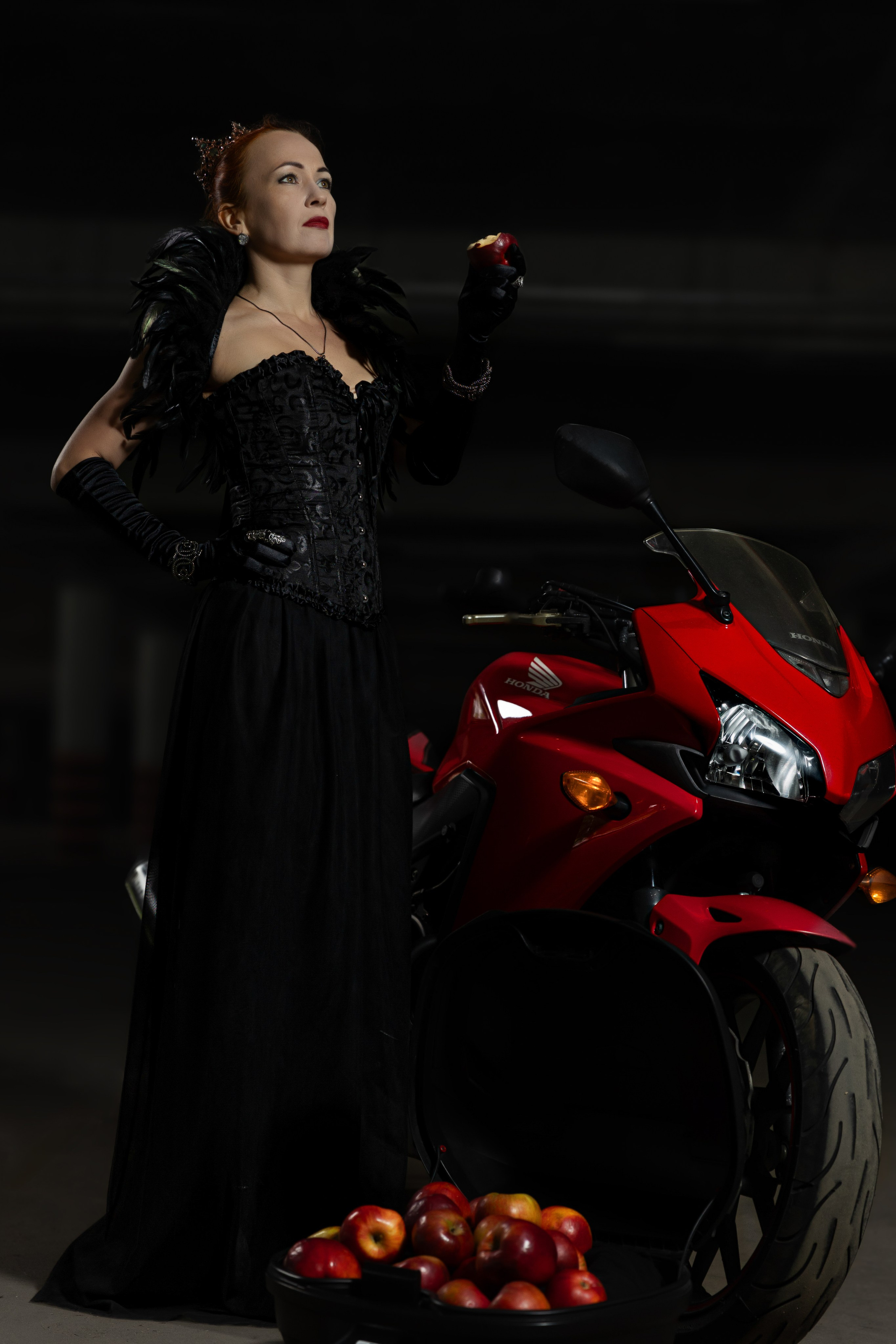 Календарь 24 от FMHZ. FotoMotoHunterZ — фотографии мотоциклистов на улицах города