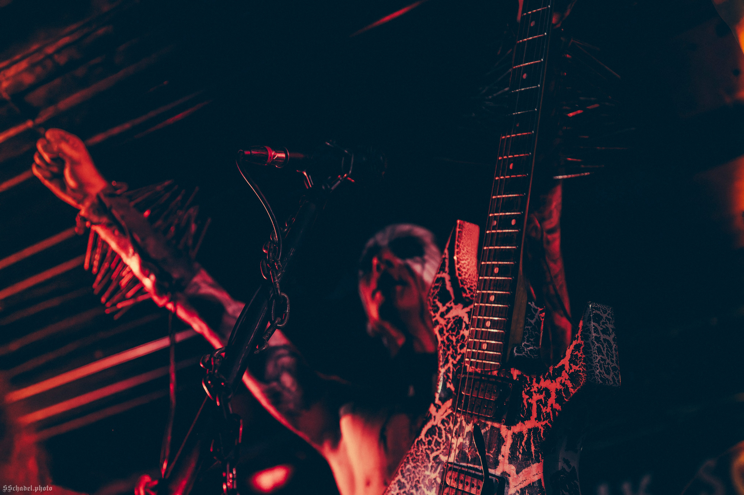 Frostlagte Måne 18.10.25. We will make everything metal!