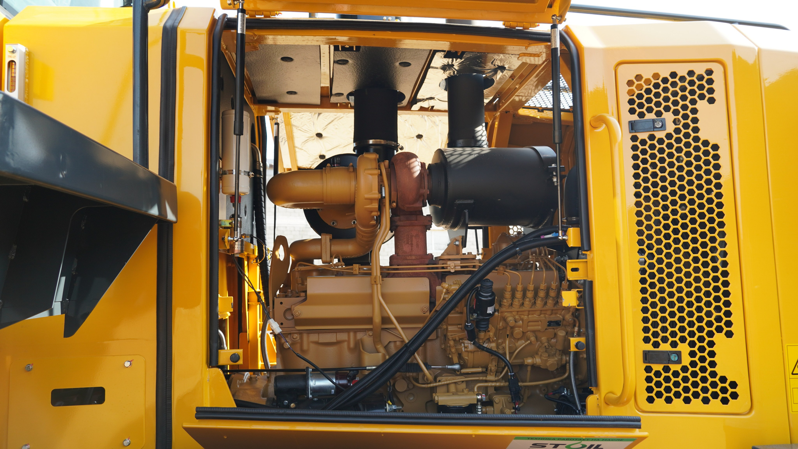 Фото фронт. погр. 966. Продажа и обслуживание грузовой техники и спецтехники в г. Новосибирск компания СТИ