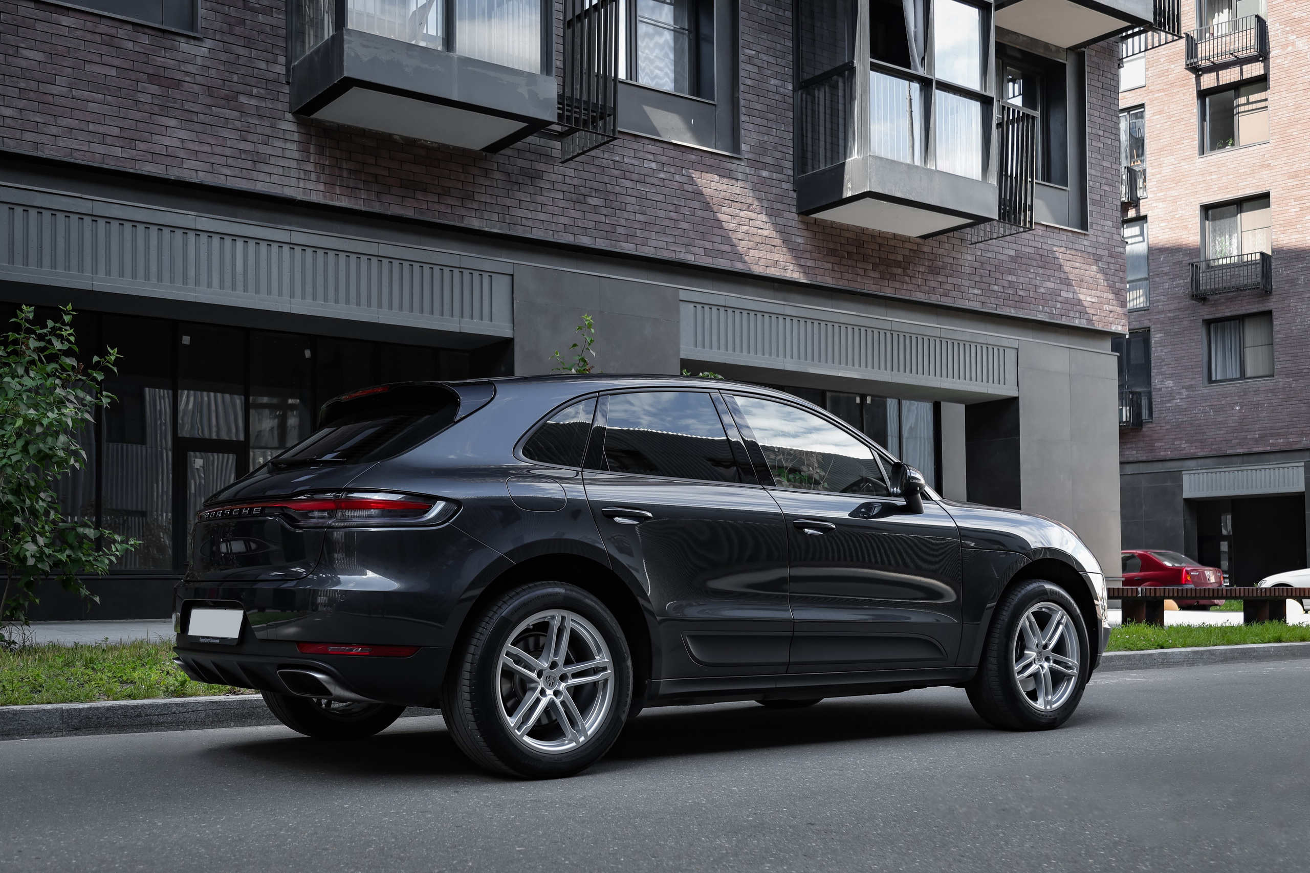 2020 PORSCHE MACAN. Mixturecaptures