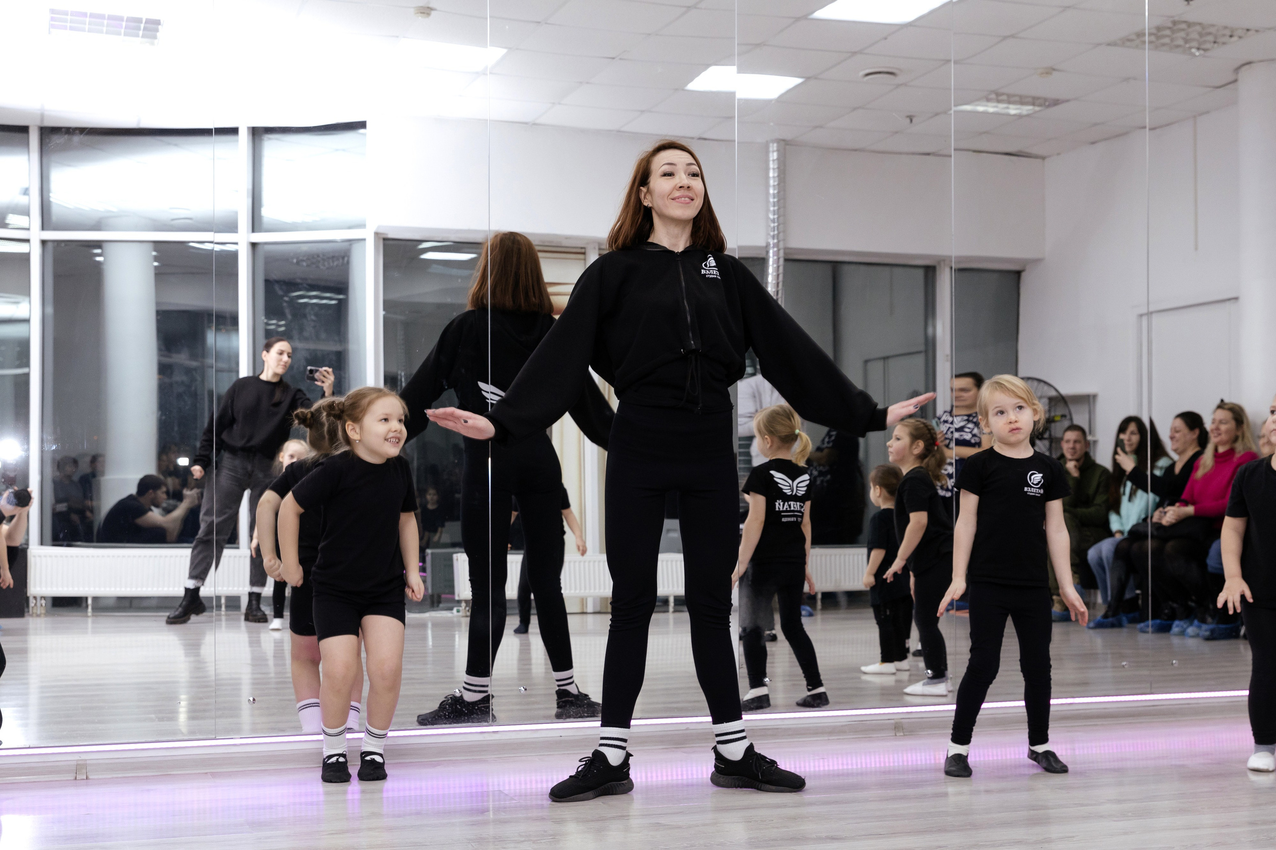 Студия «Взлетай». Открытый урок. Семейный фотограф — Макс Белогрудов