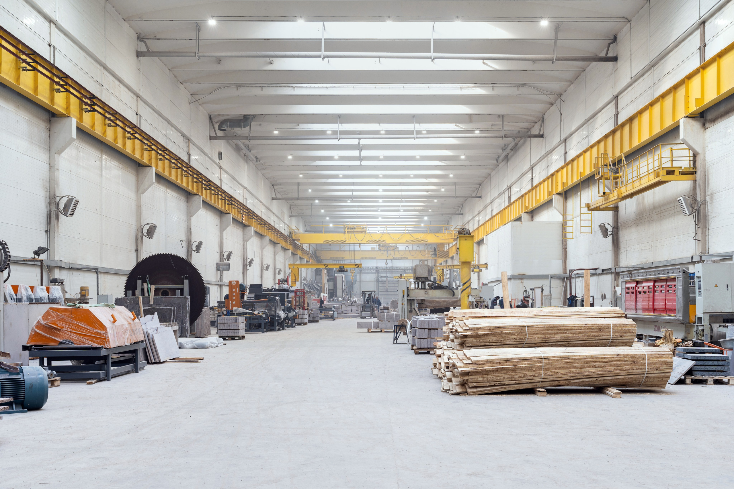 Промышленная фотосъемка. Интерьерный фотограф и ретушер в Красноярске Денис Антропов