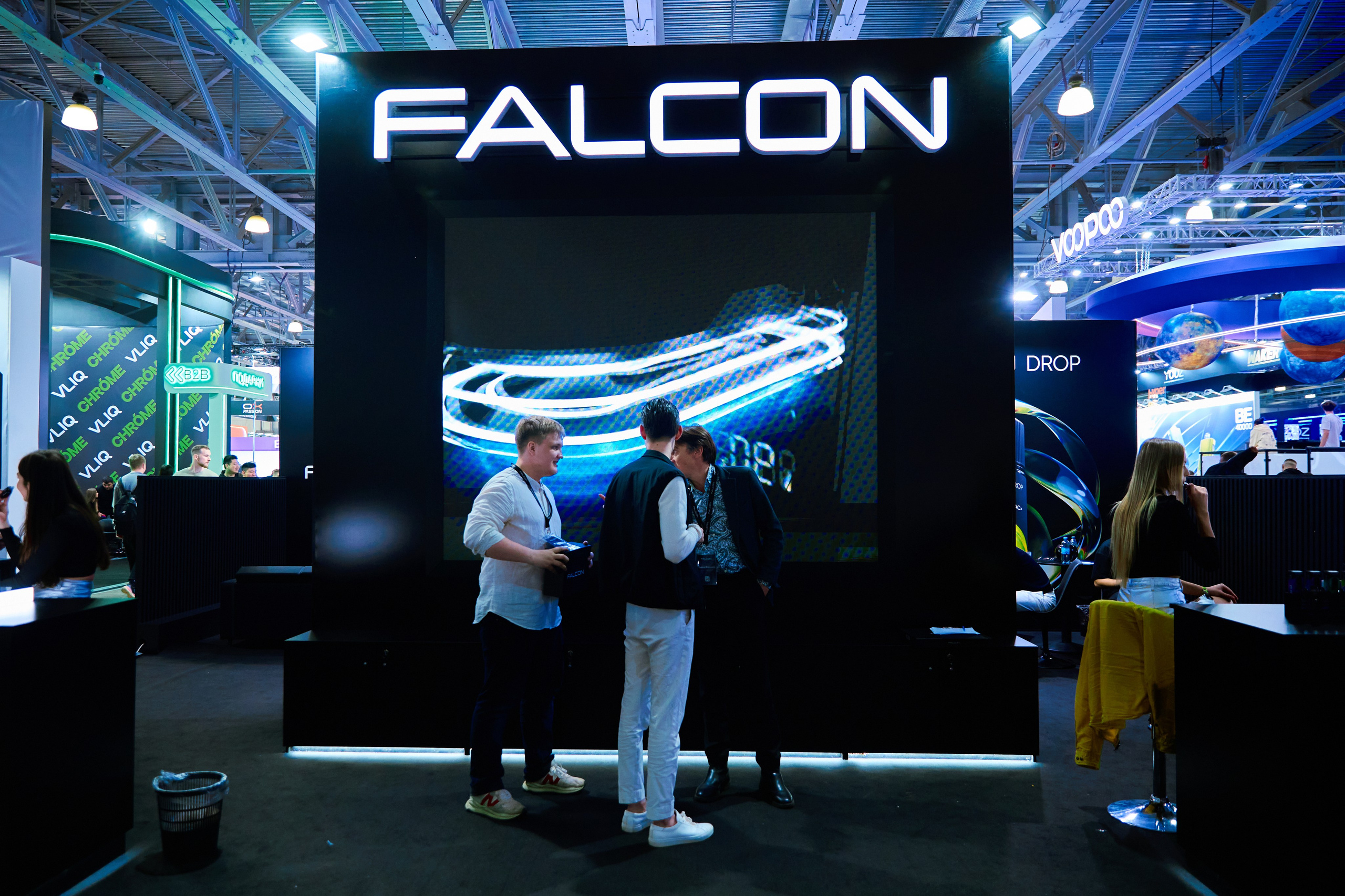 Vape club show reportage. Репортажный фотограф, портретный фотограф  г. Москва