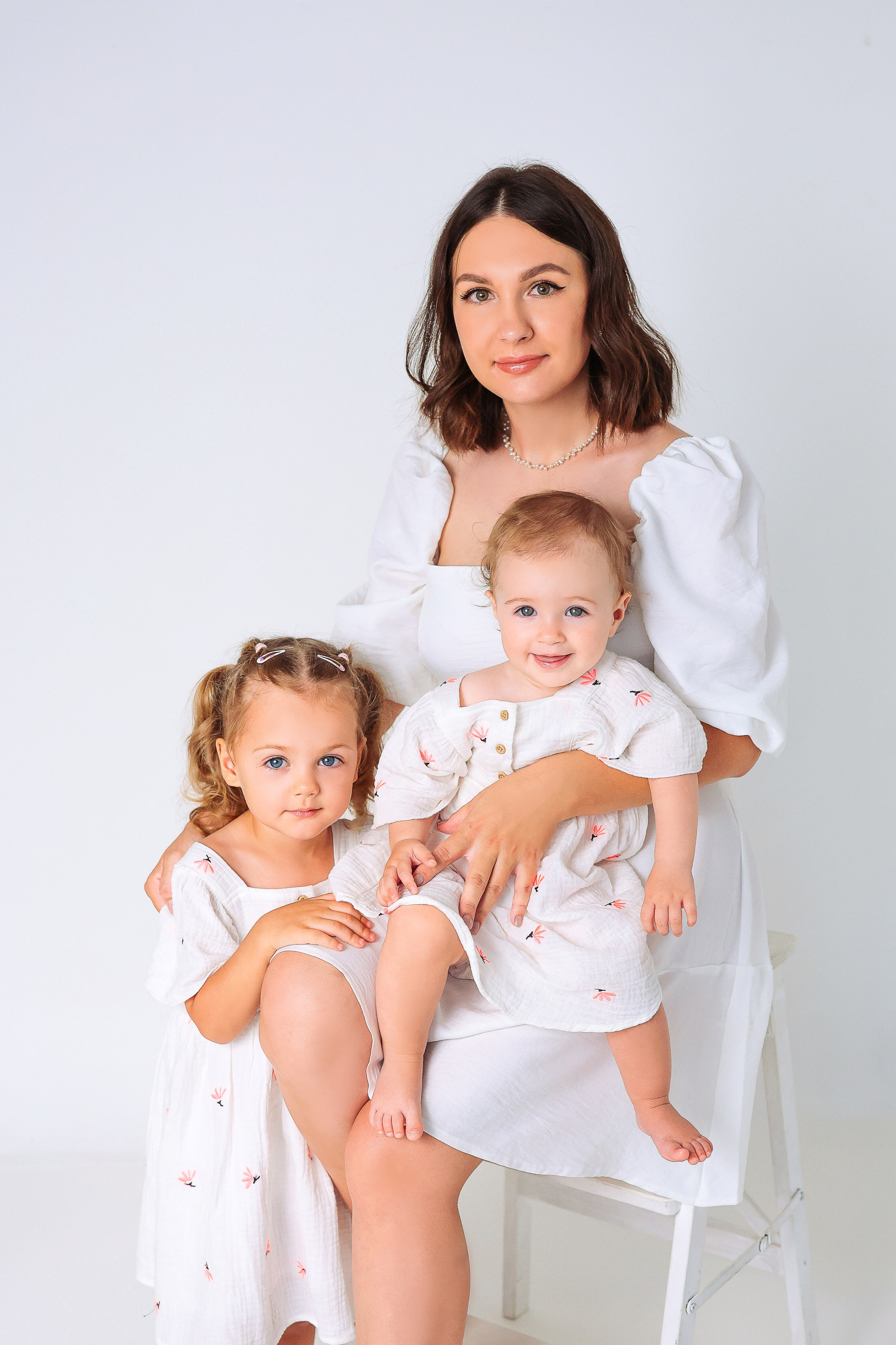 Малышки Антураж