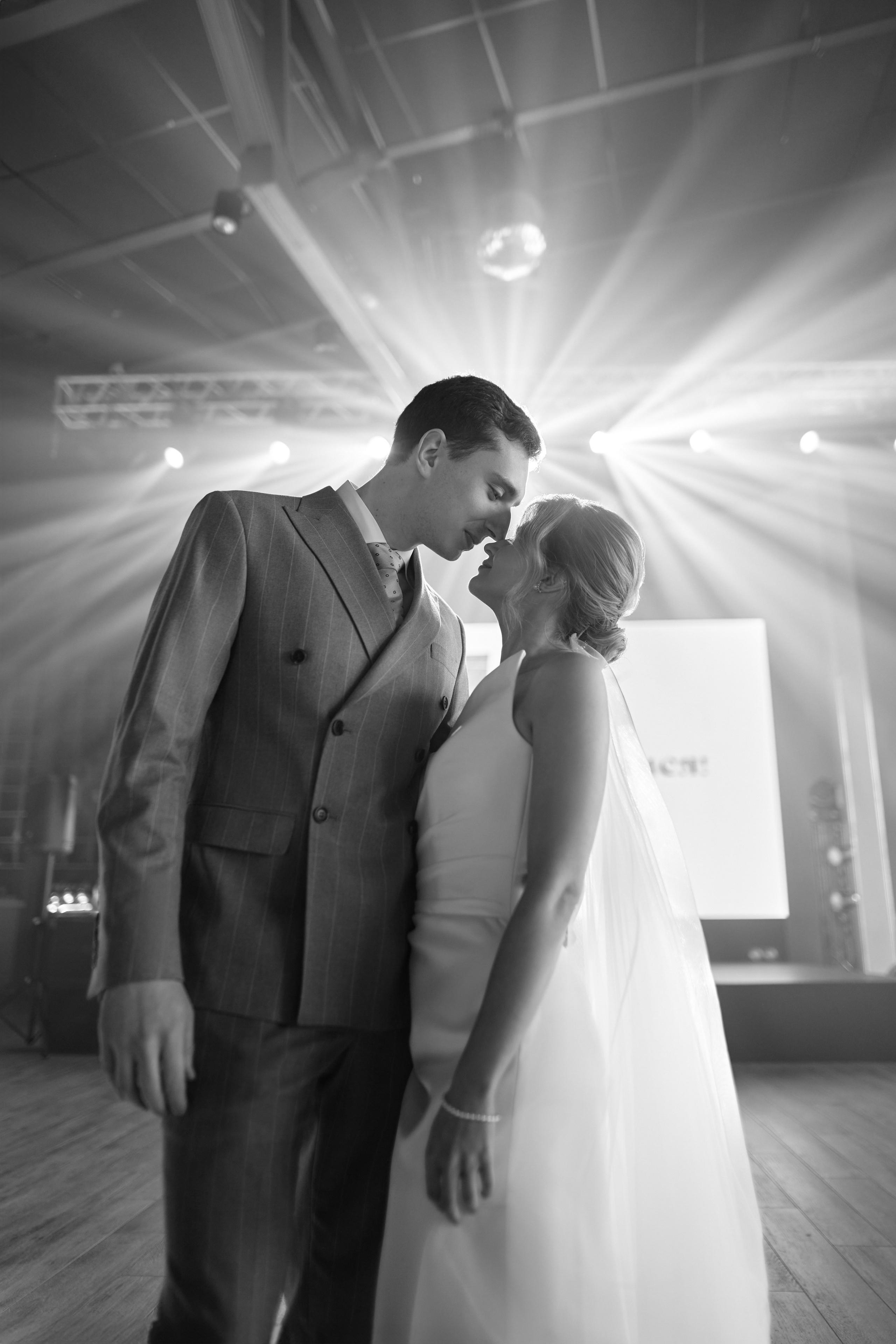 Свадьба в Royal Beach. Сестры Карабаза. Фотографы и ретушеры в Москве и Санкт-Петербурге