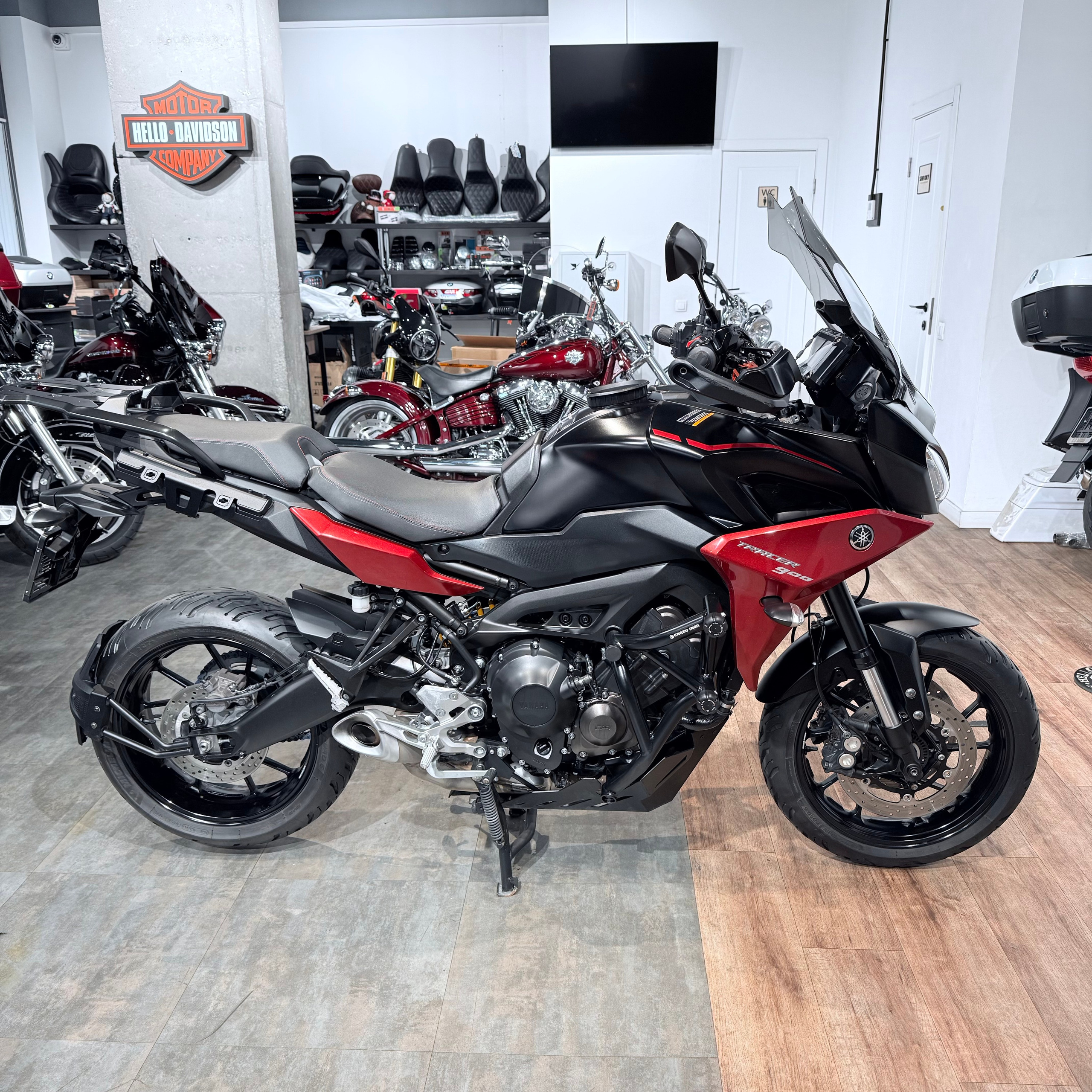 Yamaha MT-09 Tracer (FJ-09). Hello Davidson, Москва. Только хорошие мотоциклы…