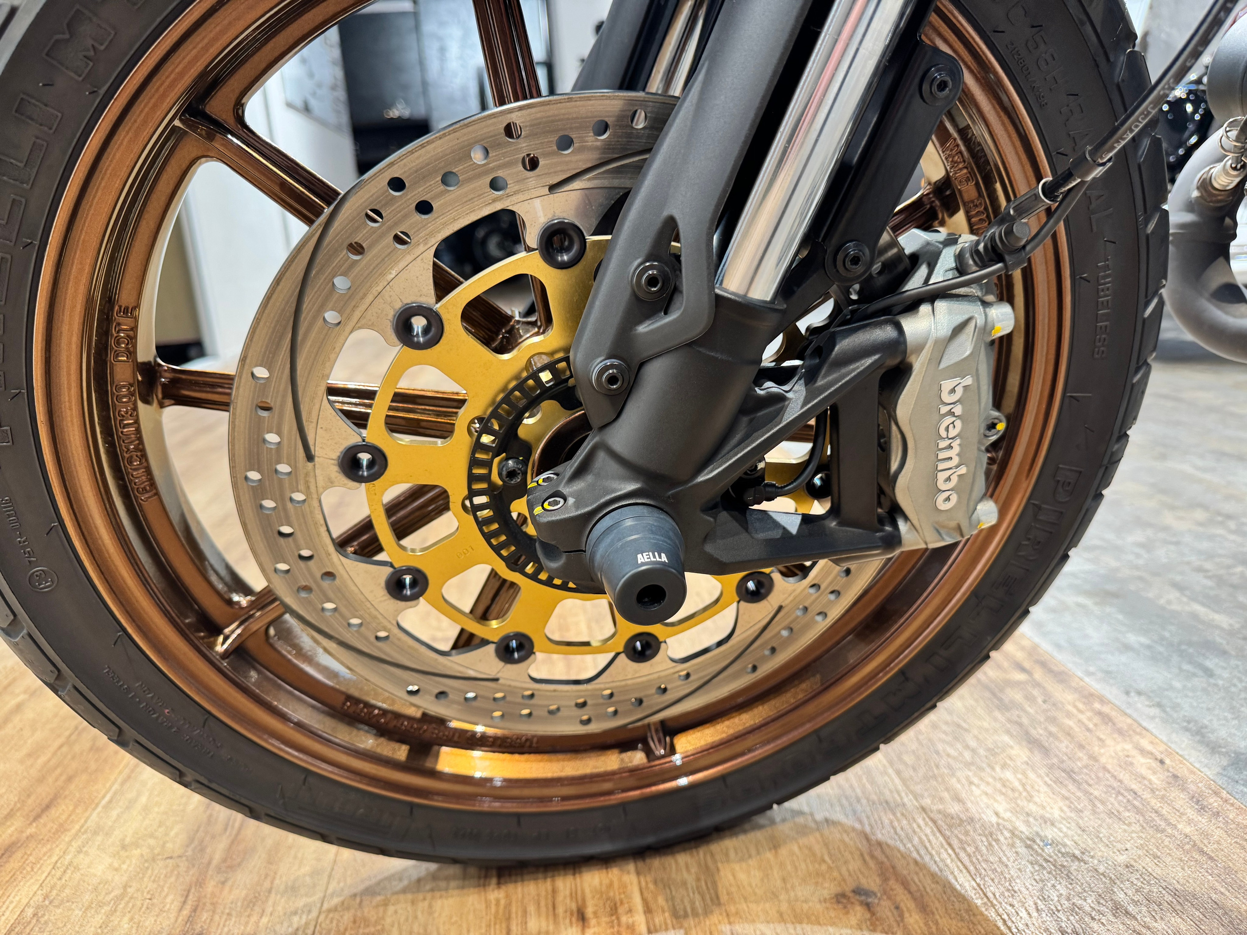 Ducati Scrambler (Italia Independent). Hello Davidson, Москва. Только хорошие мотоциклы…