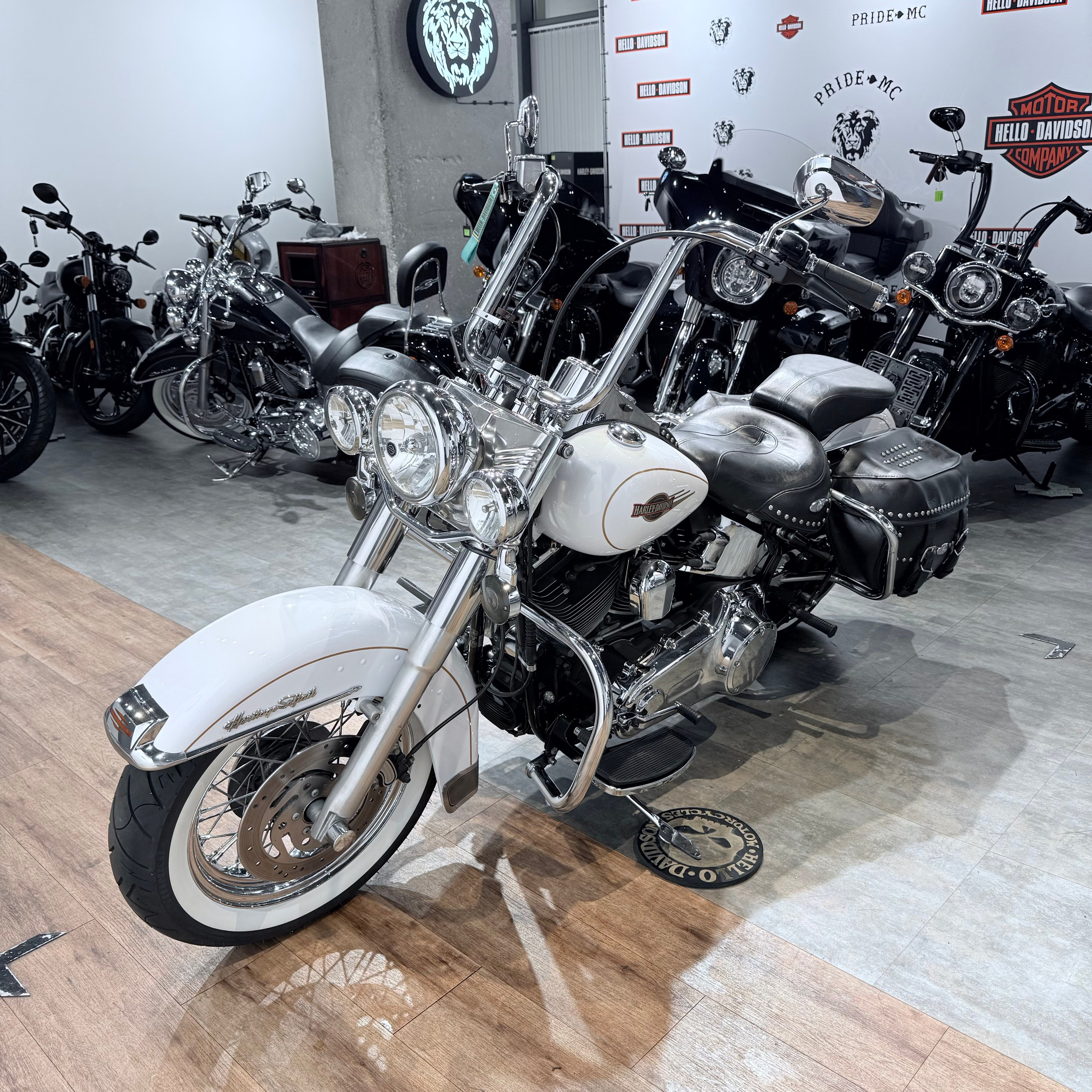 2007 Softail Heritаgе 96 Whitе Pearl. Hello Davidson, Москва. Только хорошие мотоциклы…