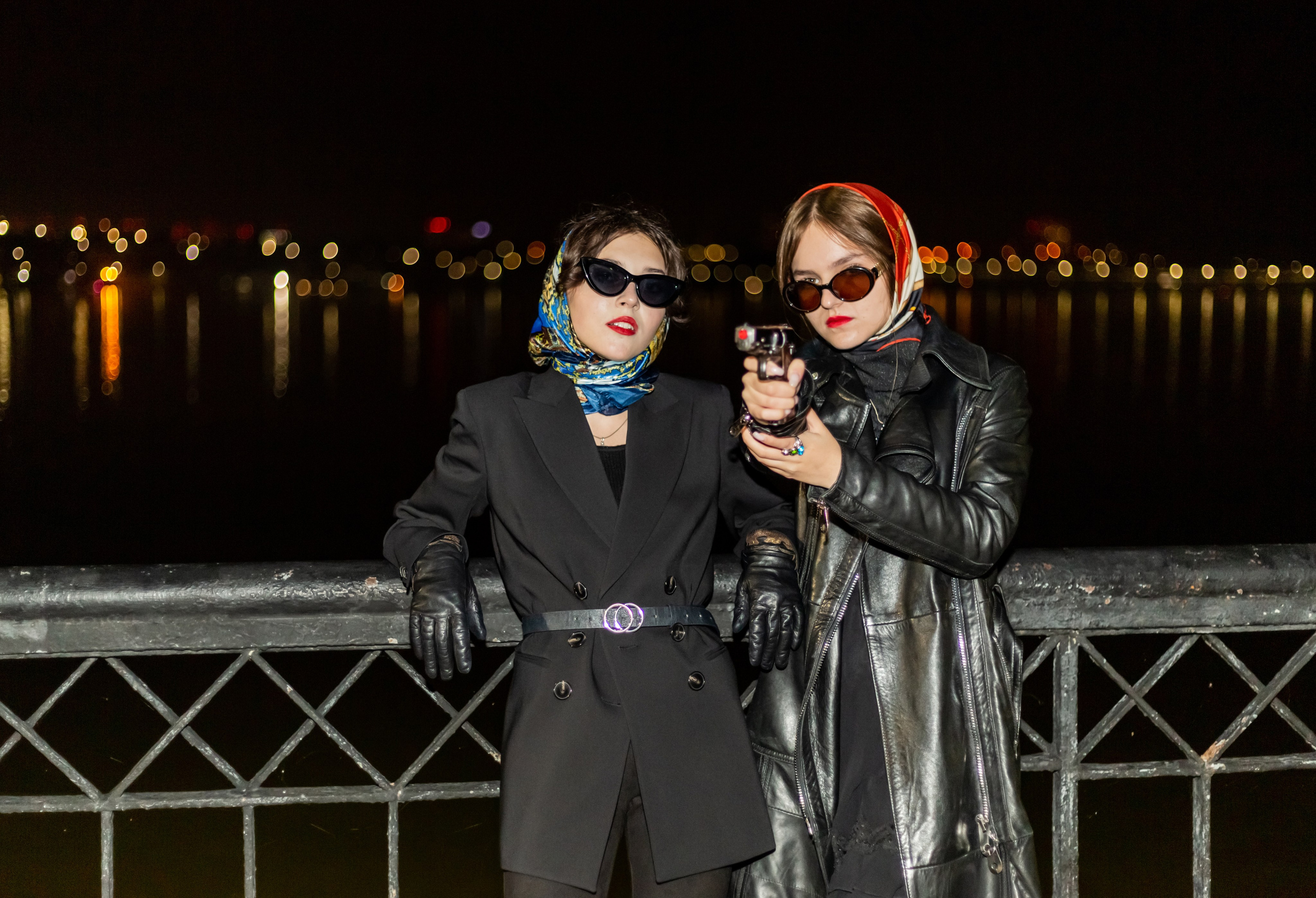 Вечерняя съемка в стиле 90-х. 11А — школа 9. Выпускные альбомы Воронеж от Веры Соколовой