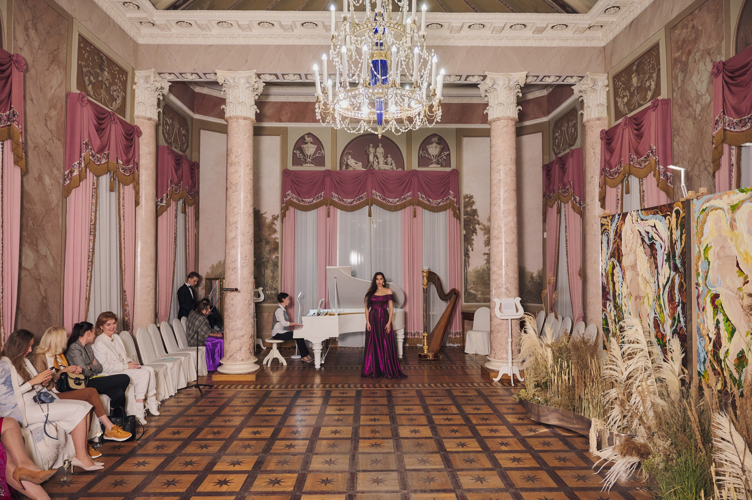 Открытие выставки 13.09.22. Никита Хохловский фото и видео продакшн