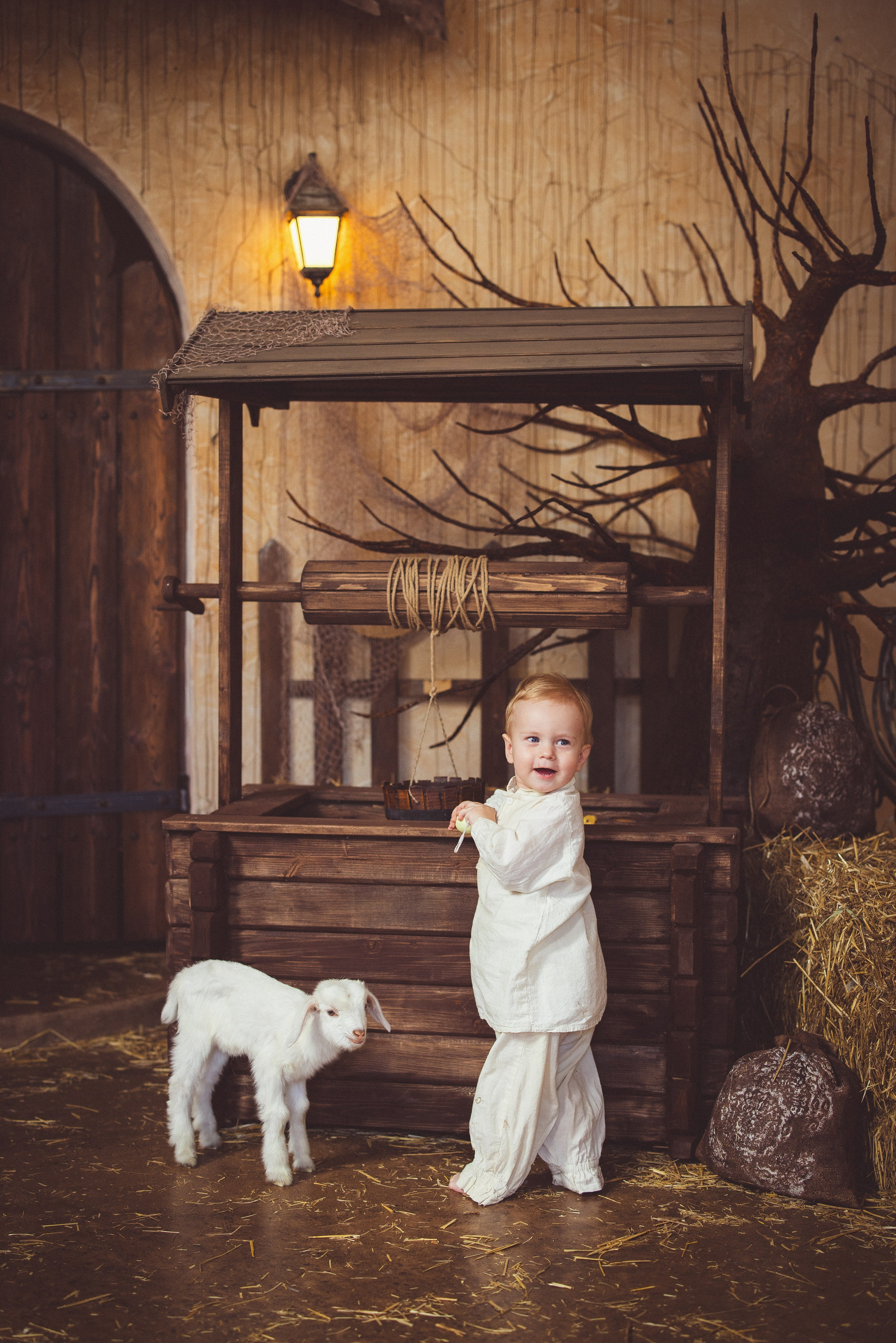 Пасхальный фотопроект с козочкой и утятами, в фотостудии «Эль» 2024 г. Семейный и детский фотограф в Краснодаре Анна Трашкова