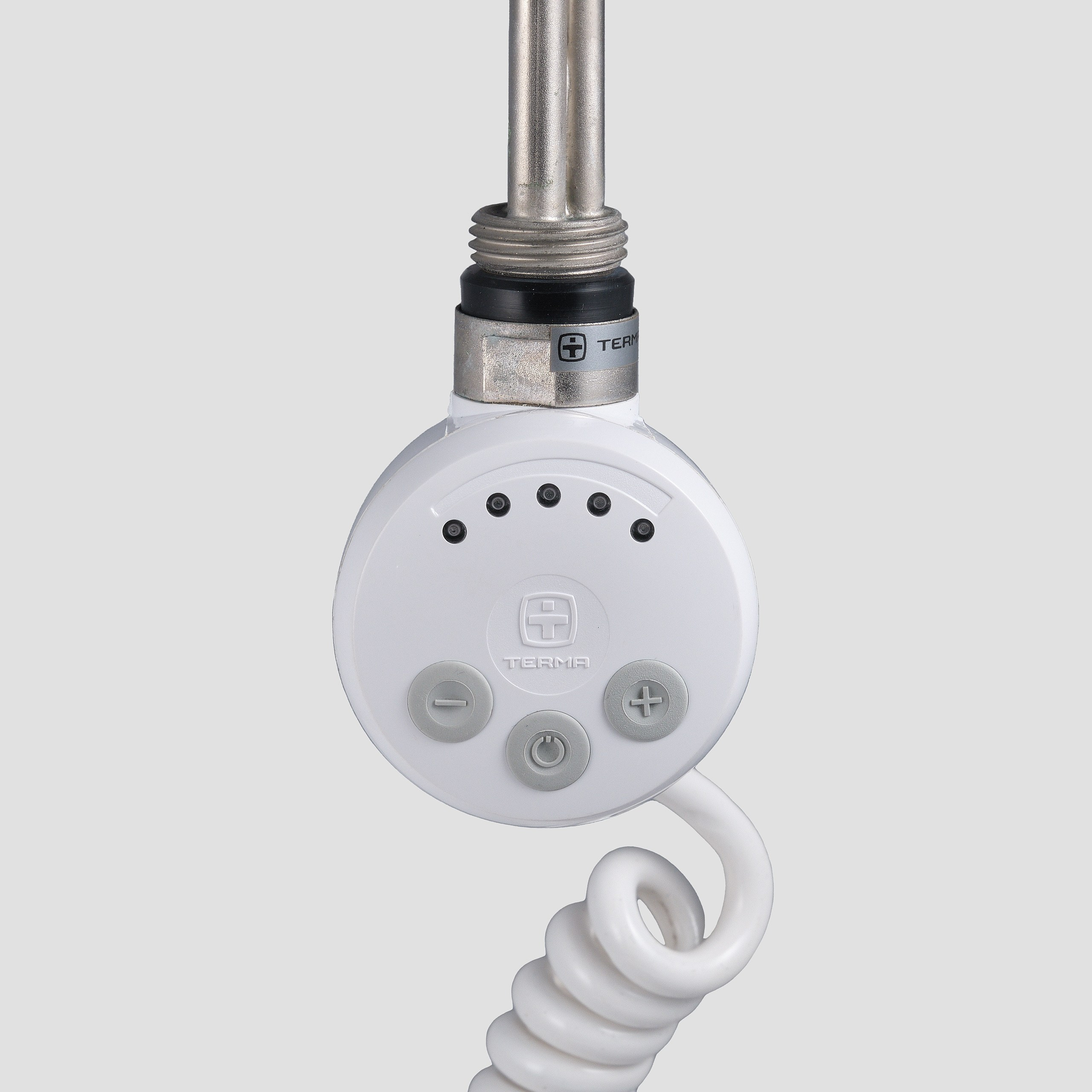 Предметные фотографии регуляторов и нагревателей для отопительных приборов