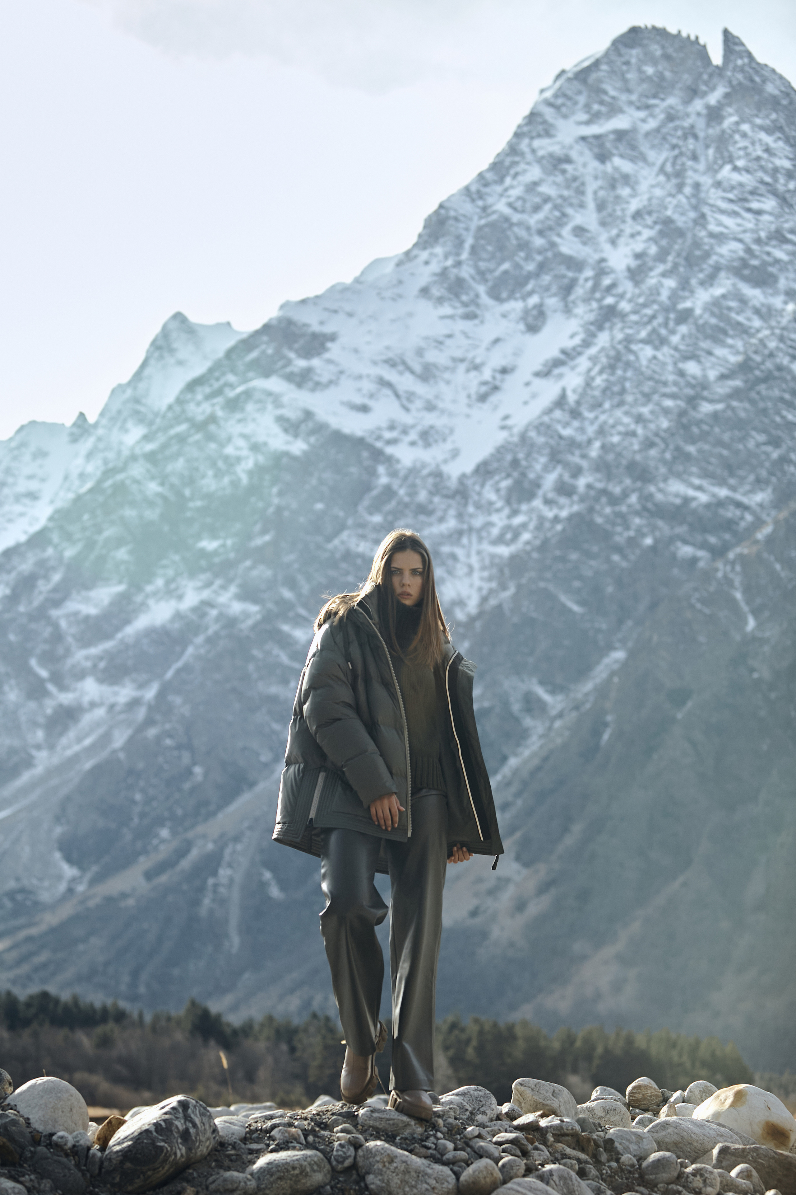 Съемка для бренда одежды под ключ. Фотограф Продюсер в горах КБР / Москва  Нальчик Горы