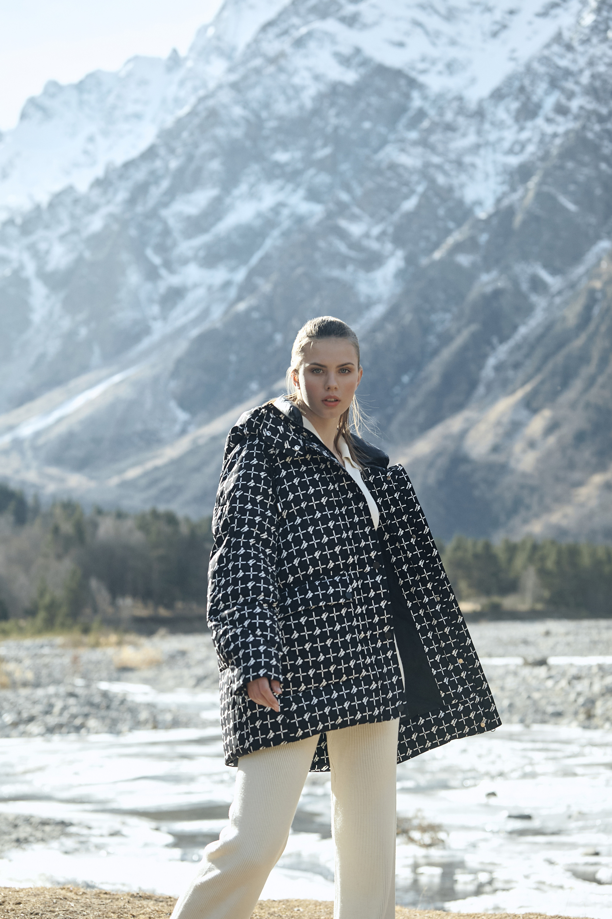 Съемка для бренда одежды под ключ. Фотограф Продюсер в горах КБР / Москва  Нальчик Горы