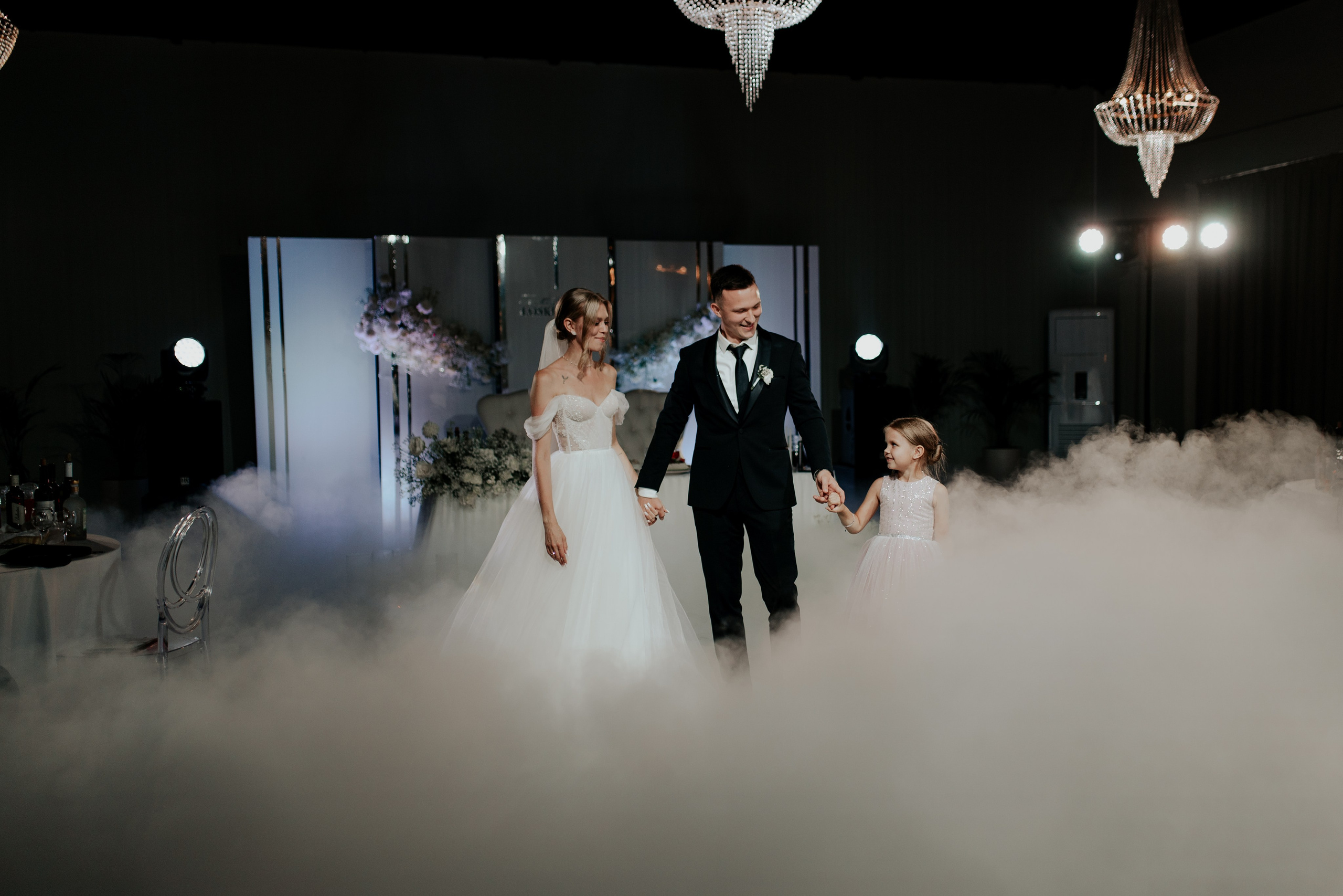 Свадебный банкет в Санкт-Петербурге — Трогательная фотосессия с родными и лавстори. Фотограф в Санкт-Петербурге Лиза Семченкова