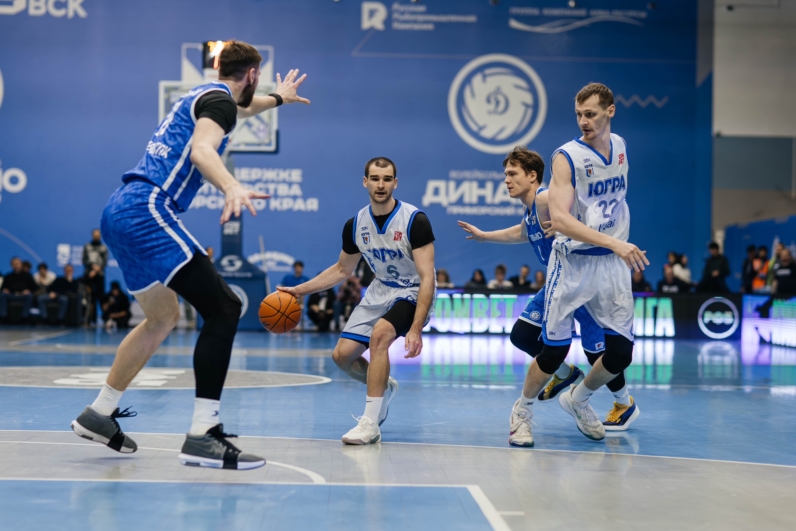 Баскетбол — Динамо. Репортажный и свадебный фотограф во Владивостоке Максим Цой