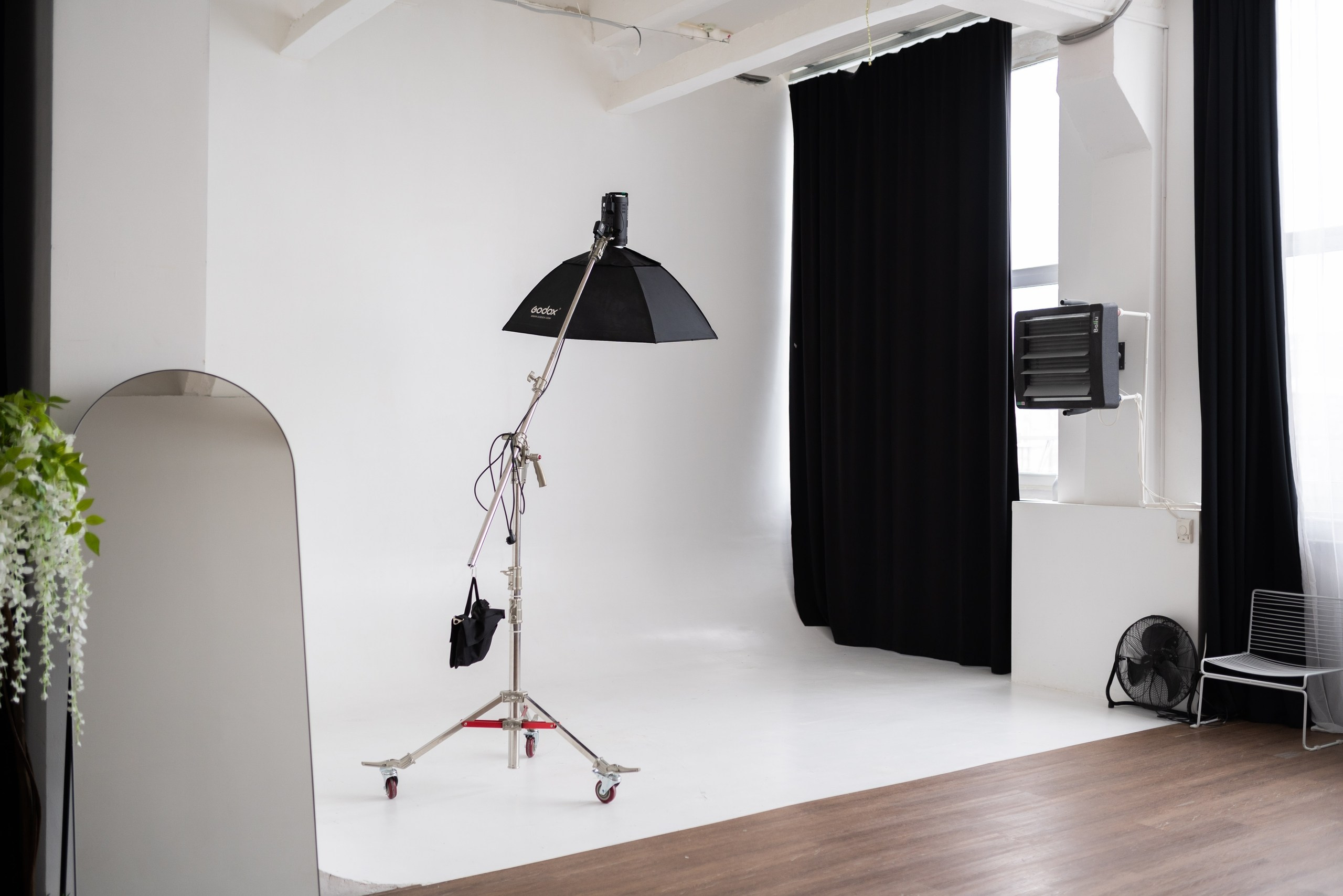 Ample, зал Нюд. Фотограф в Самаре Юлия Зиганшина