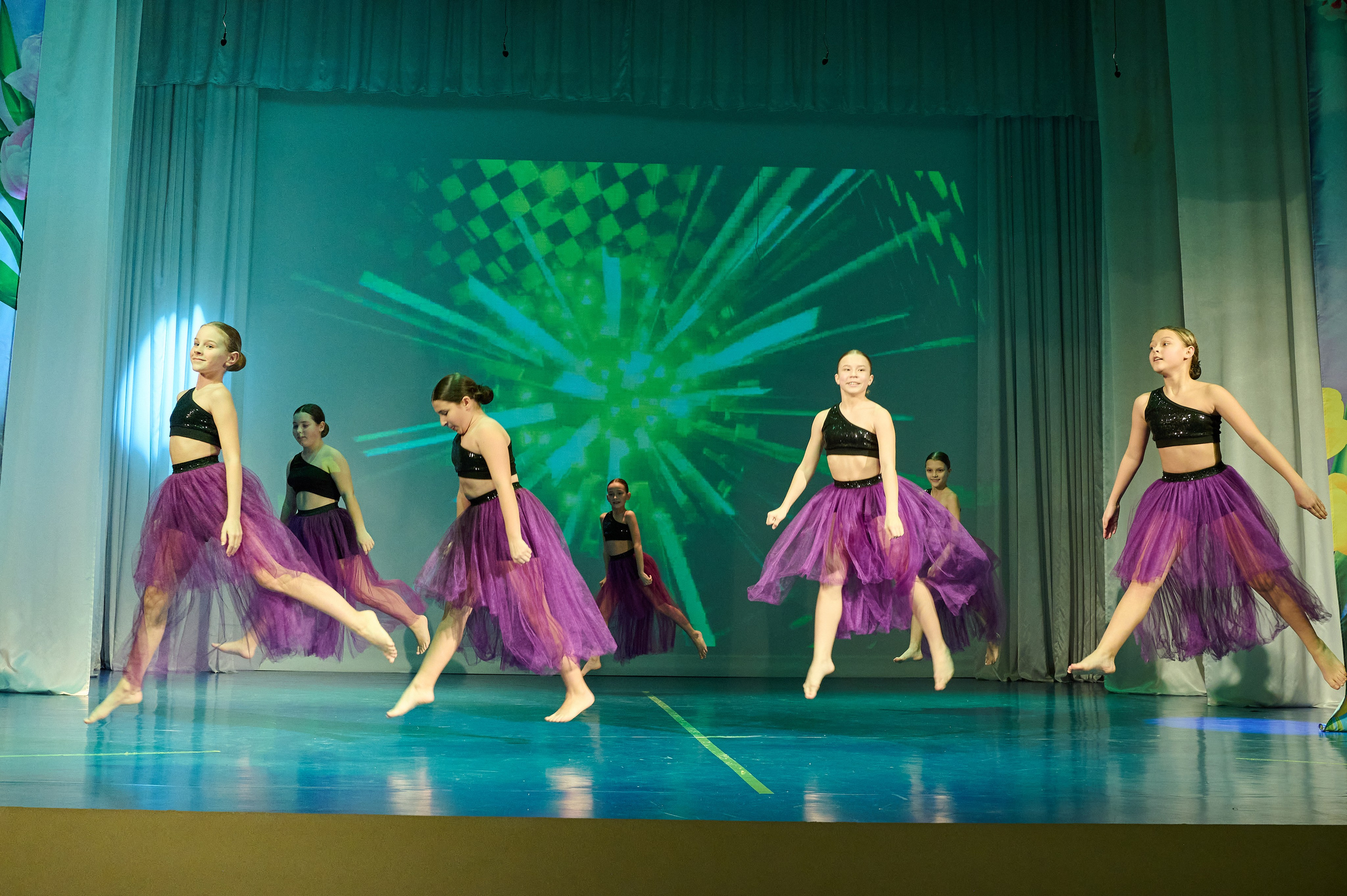 8 марта в Марьиной роще. Жизнь курорта Кабардинка в фотографиях