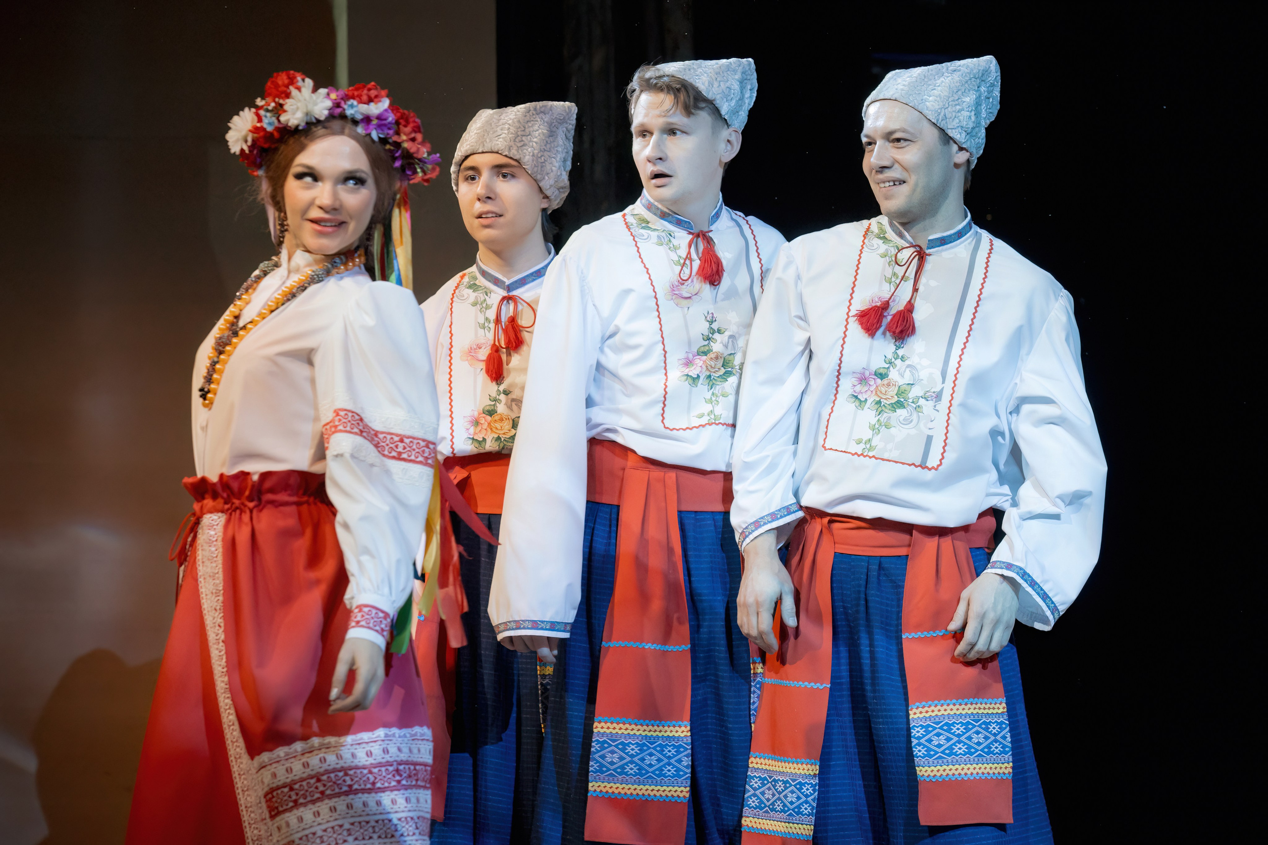 Спектакль «Ночь перед рождеством». Марк Шишкин — репортажный фотограф в Воронеже и России