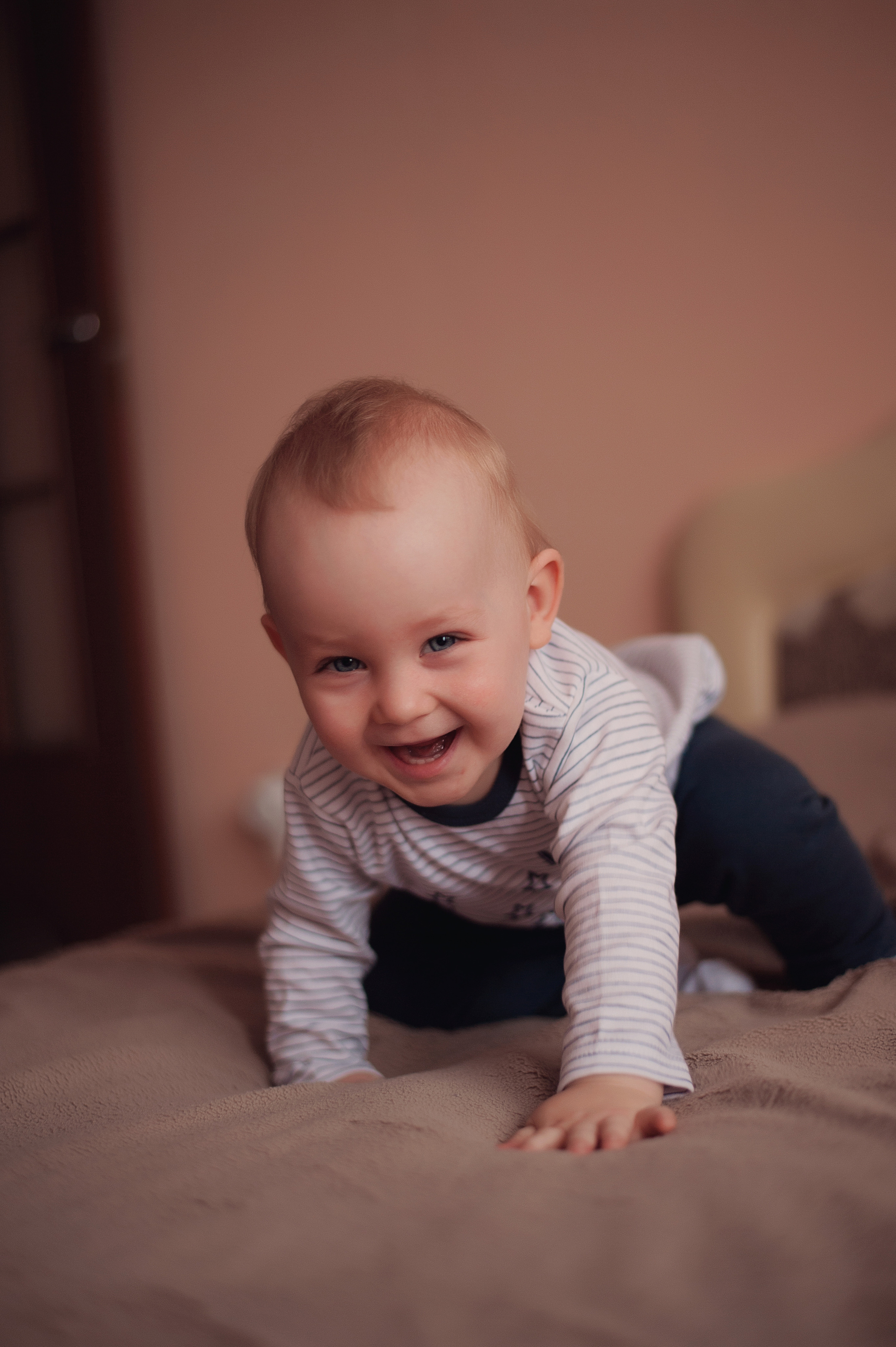 Домашняя фотосессия у Оли. Семейный и детский фотограф Новокузнецк Евгения Лебеденко