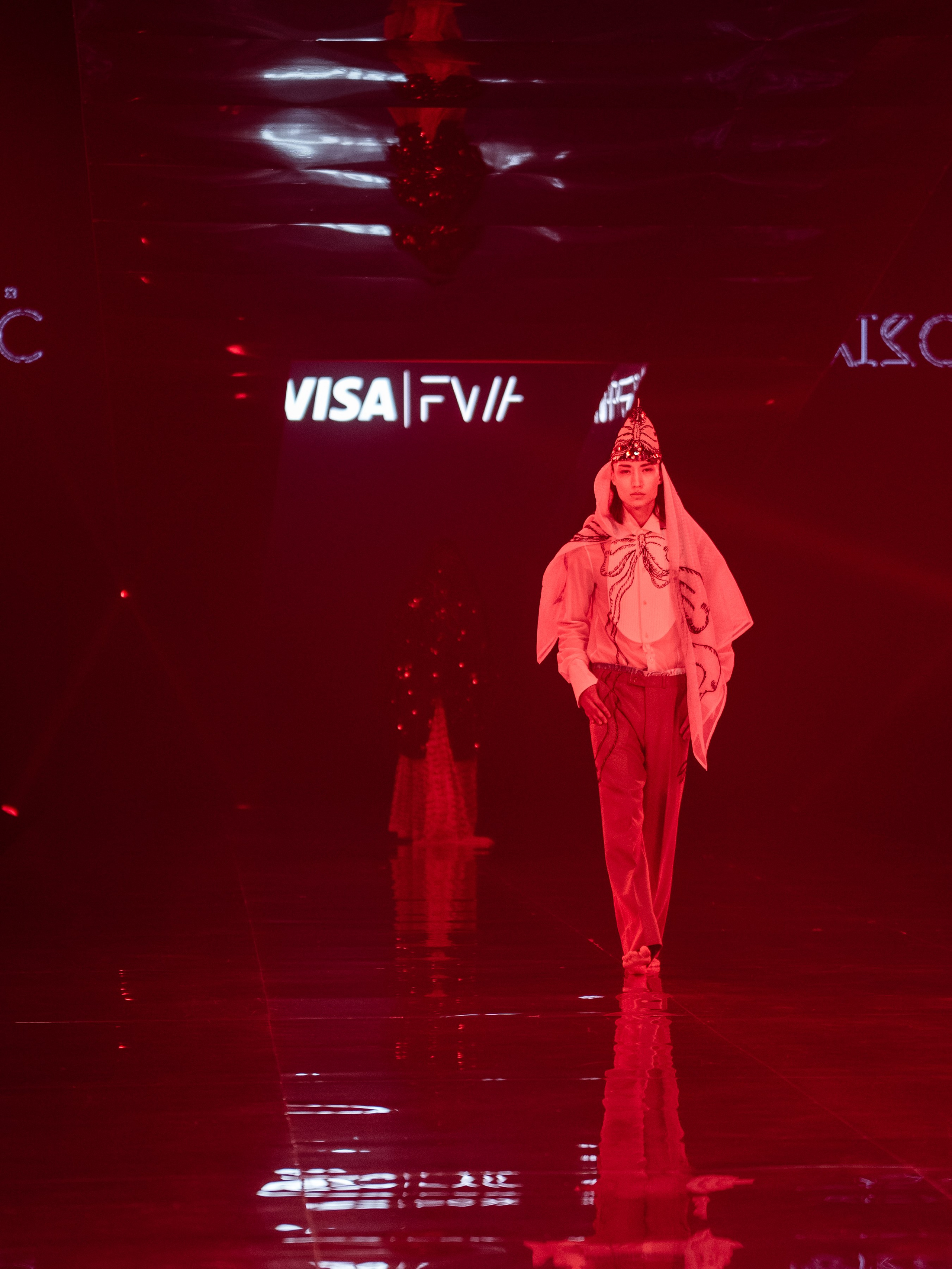 Visa Fashion week Maison Artc. Сайт Алматинского НЮ АРТ, будуар и фэшн фотографа Дениса Карпенко