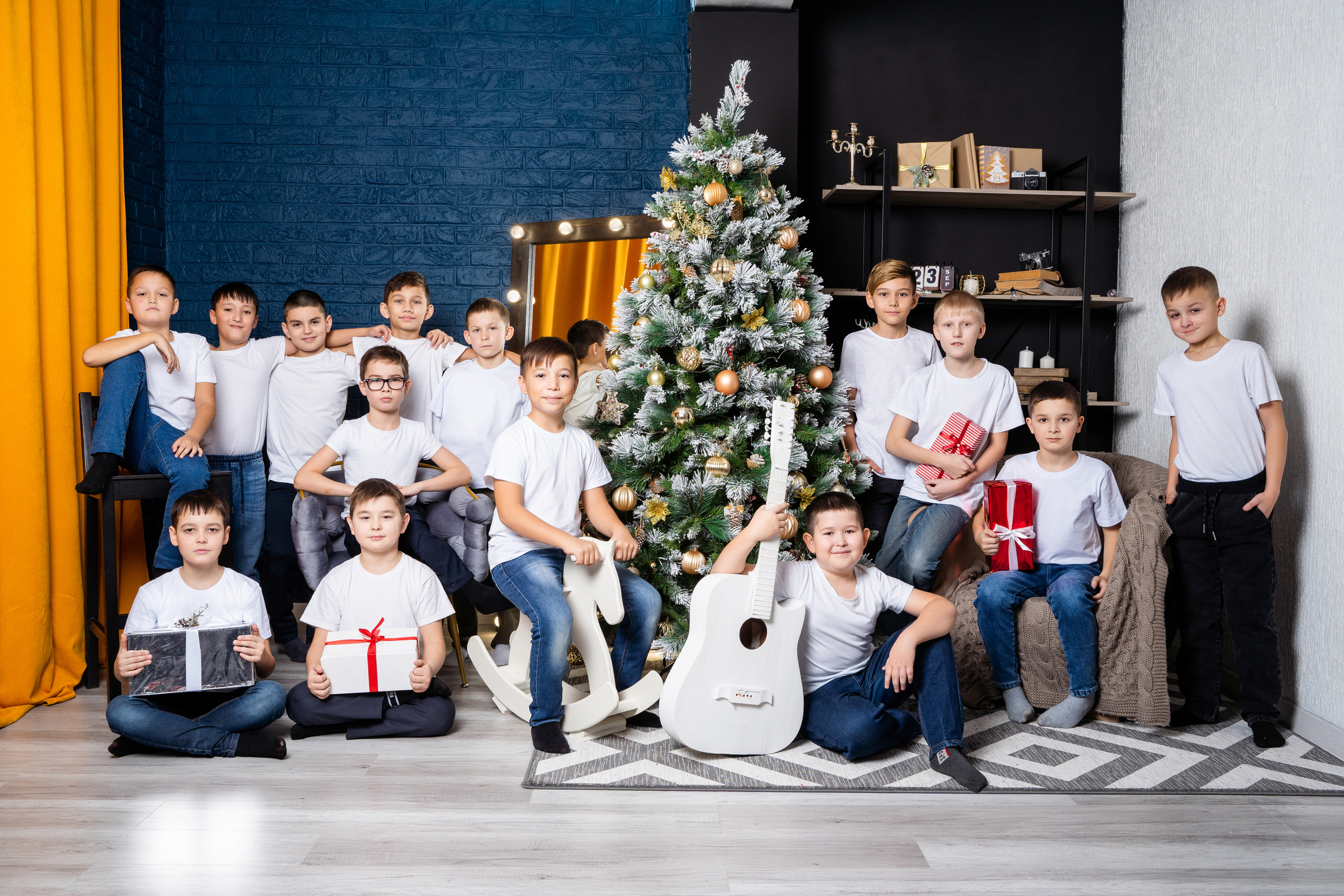 Стиль Карандаши. Выпускные альбомы Нижнекамск Набережные Челны Фотостудия Небо