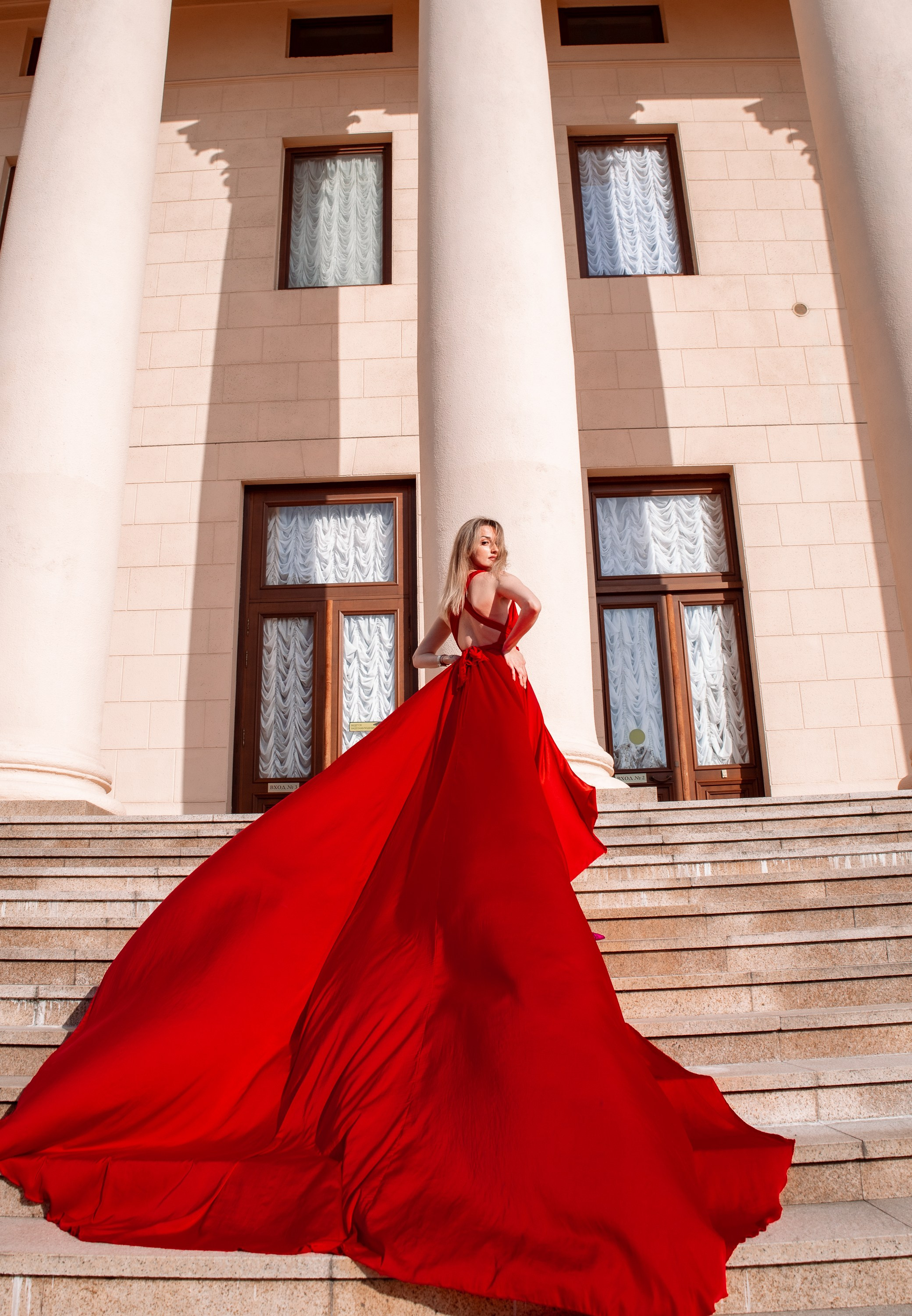 Летящее платье. Семейный и Свадебный фотограф в Сочи