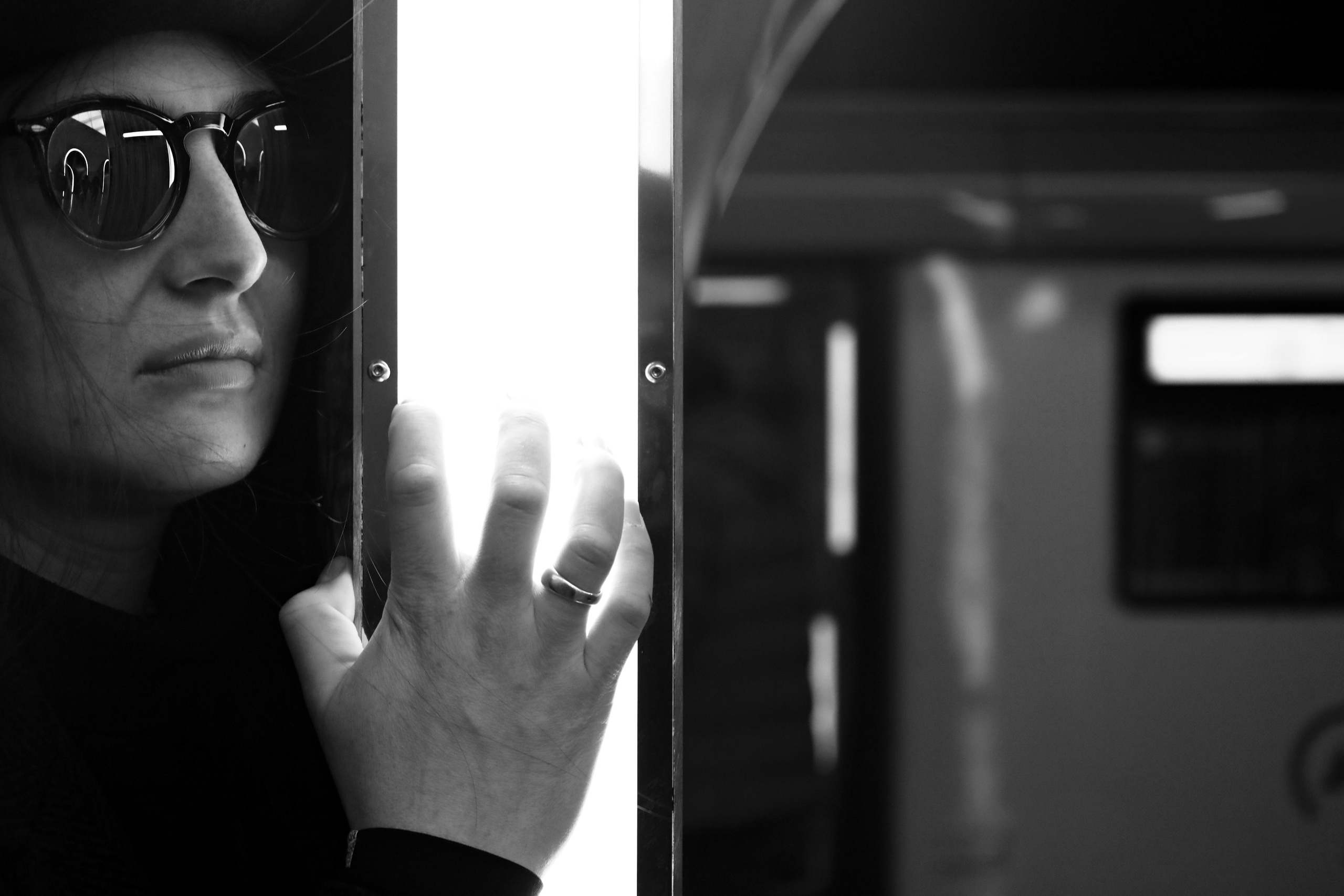 Фотосессия в метро. Kreativniefoto.ru