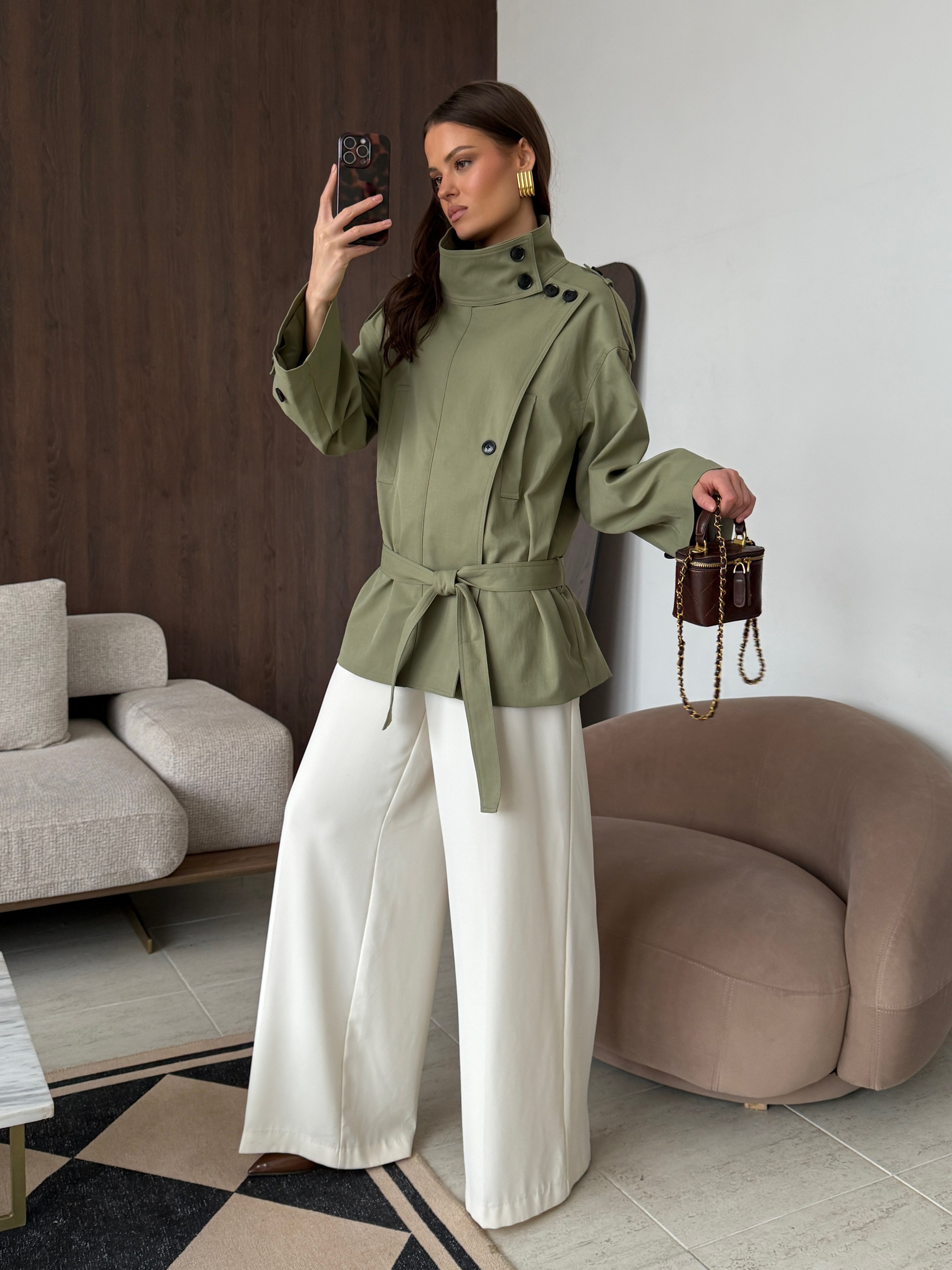 14. Фотограф для брендов и индивидуальных фотосессий в Москве