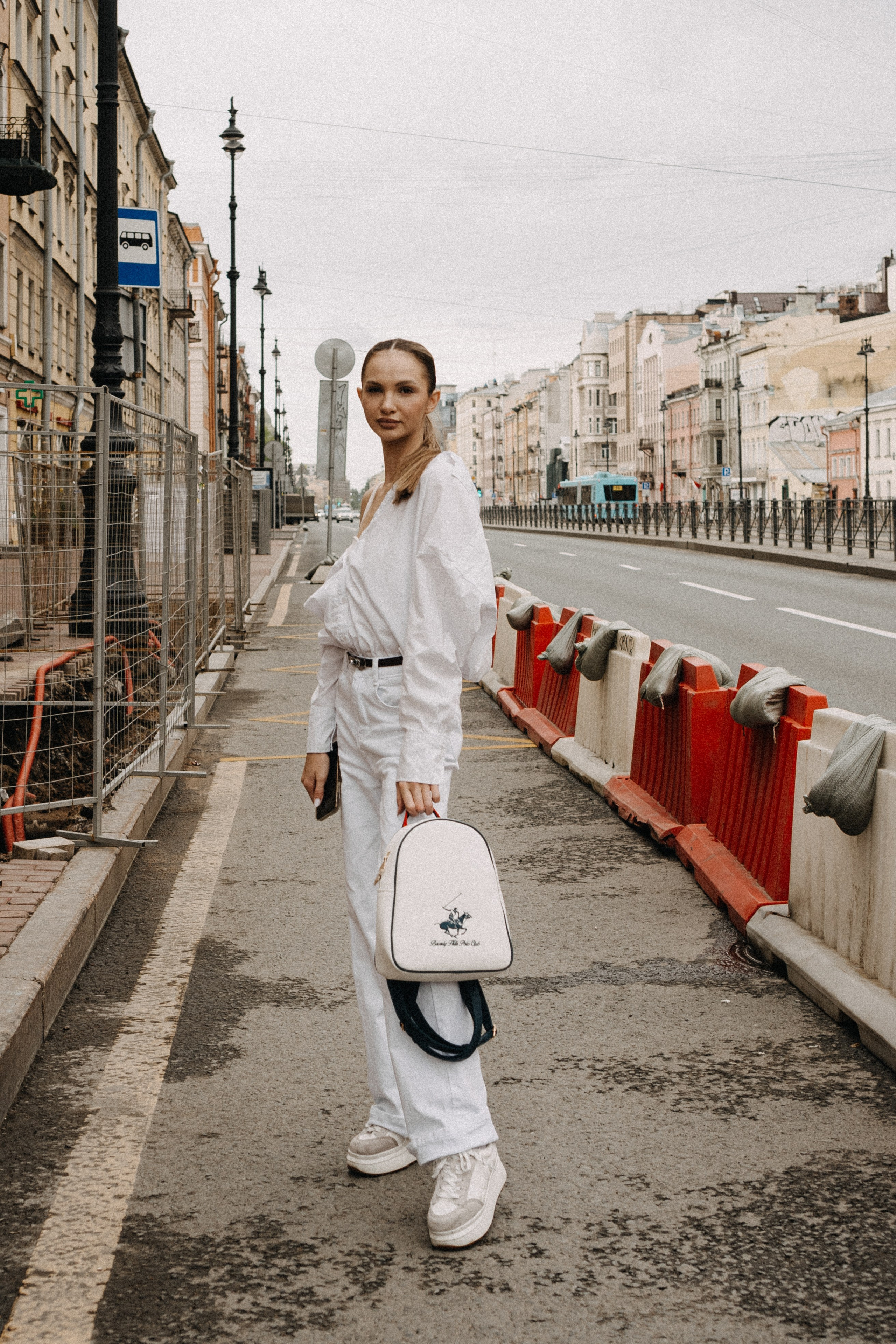 МЫ ГУЛЯЛИ ПРО КРЫШАМ ПИТЕРА. Профессиональный фотограф, Санкт-Петербург — Виктория Богомолова