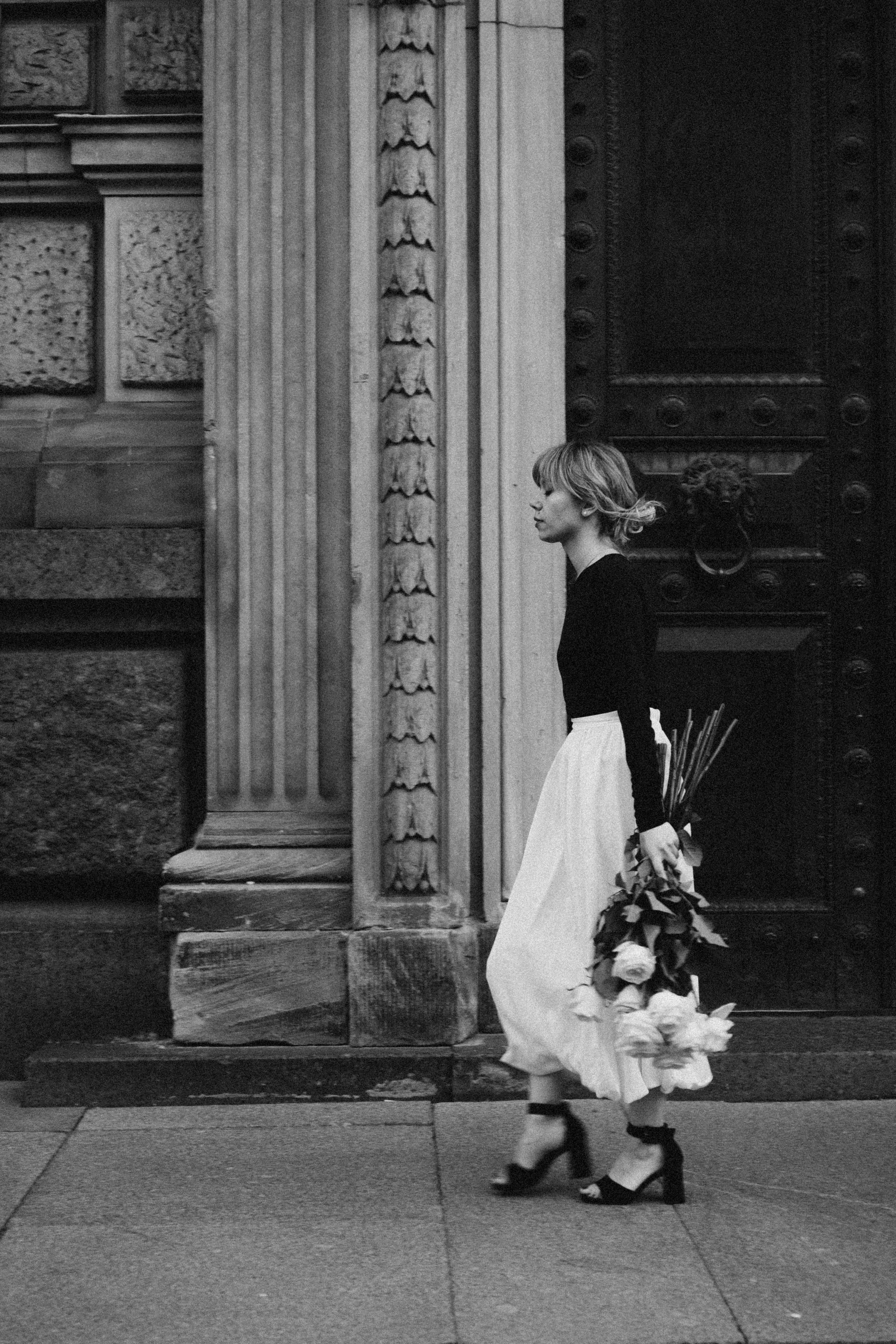 ПРОГУЛКА ПО ГОРОДУ В БЕЛЫЕ НОЧИ (другой вариант). Профессиональный фотограф, Санкт-Петербург — Виктория Богомолова