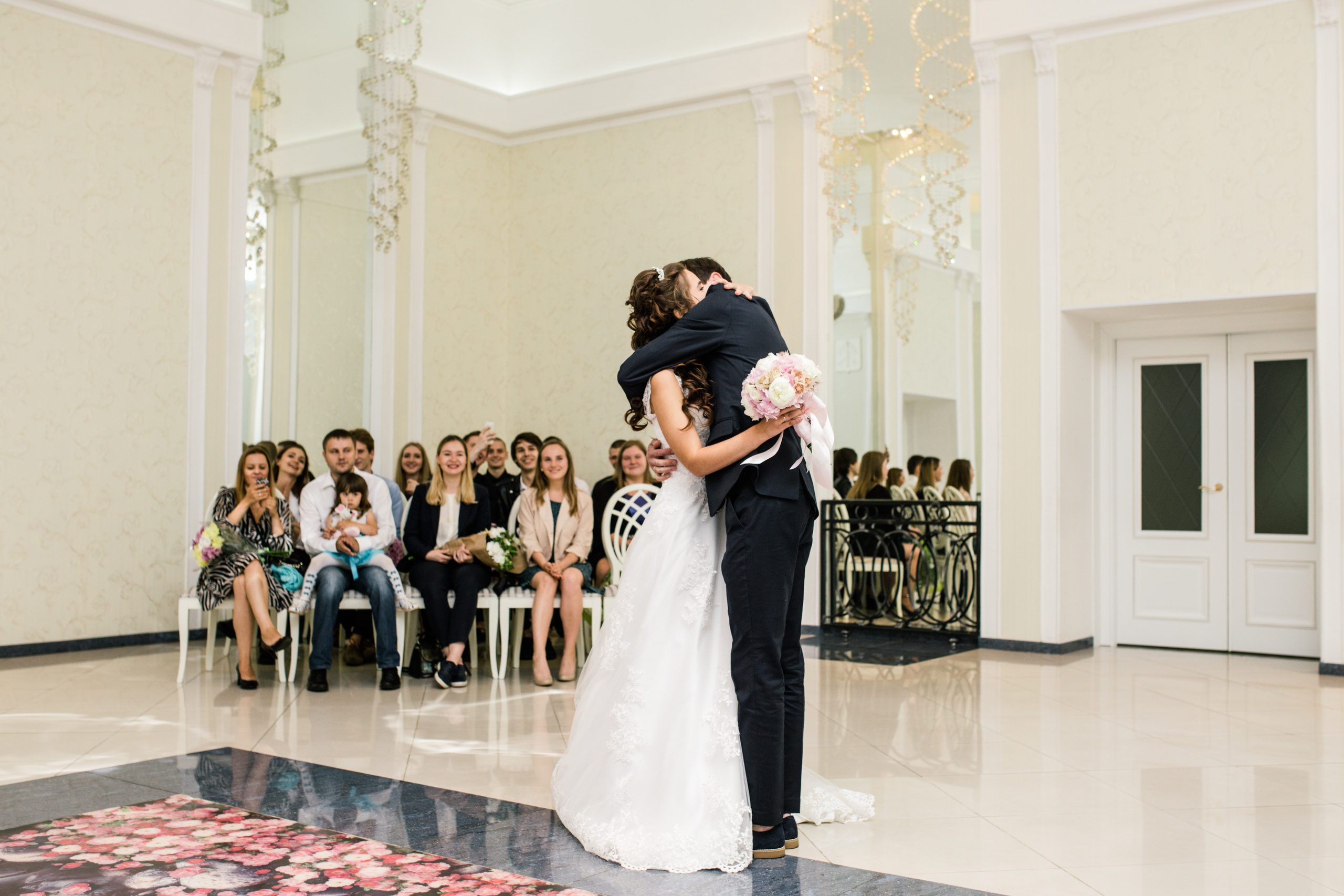 Романтическая прогулка свадебного дня Даши и Влада 11.08.16. Свадебный и семейный фотограф в Санкт-Петербурге Исупова Юлия