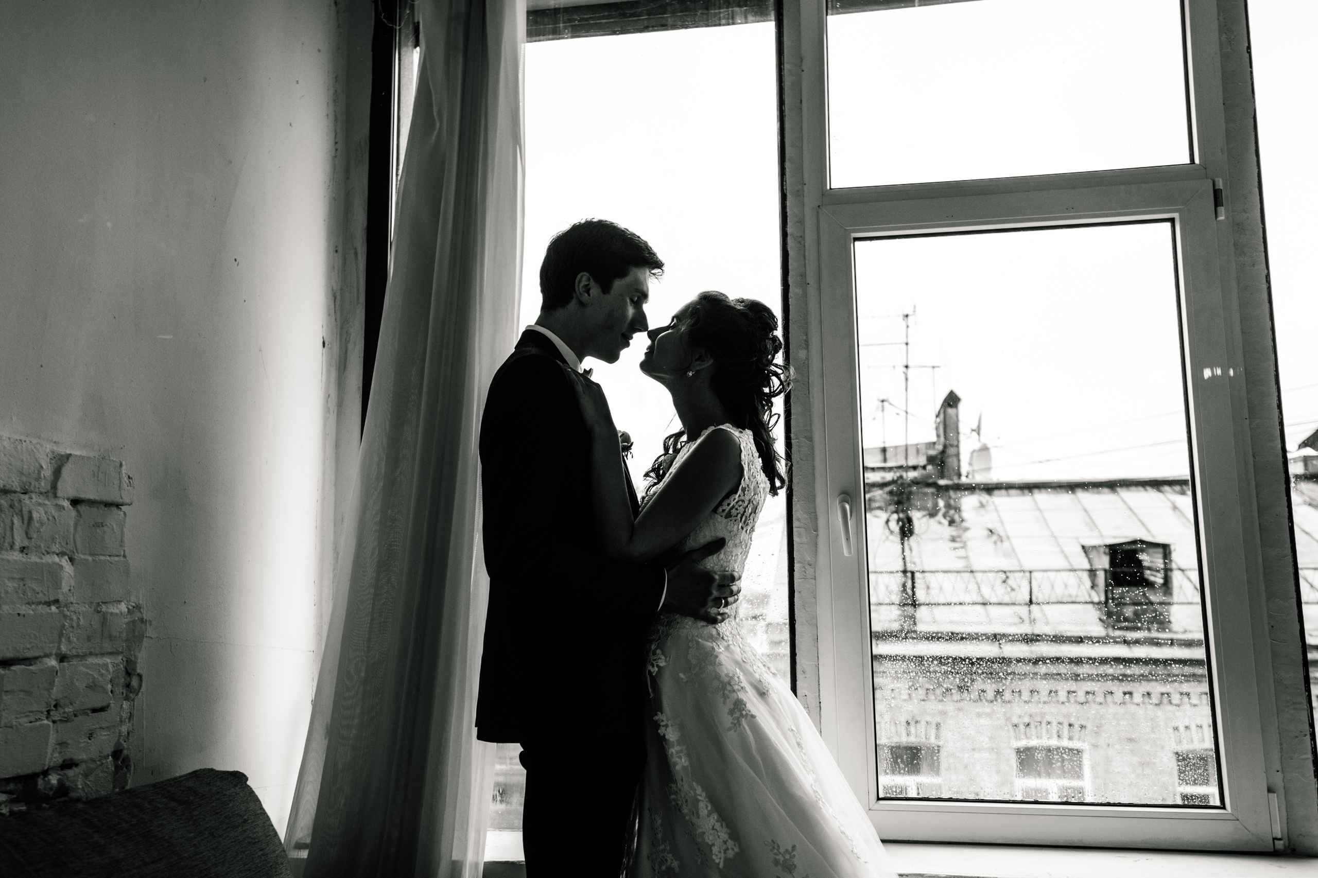 Романтическая прогулка свадебного дня Даши и Влада 11.08.16. Свадебный и семейный фотограф в Санкт-Петербурге Исупова Юлия