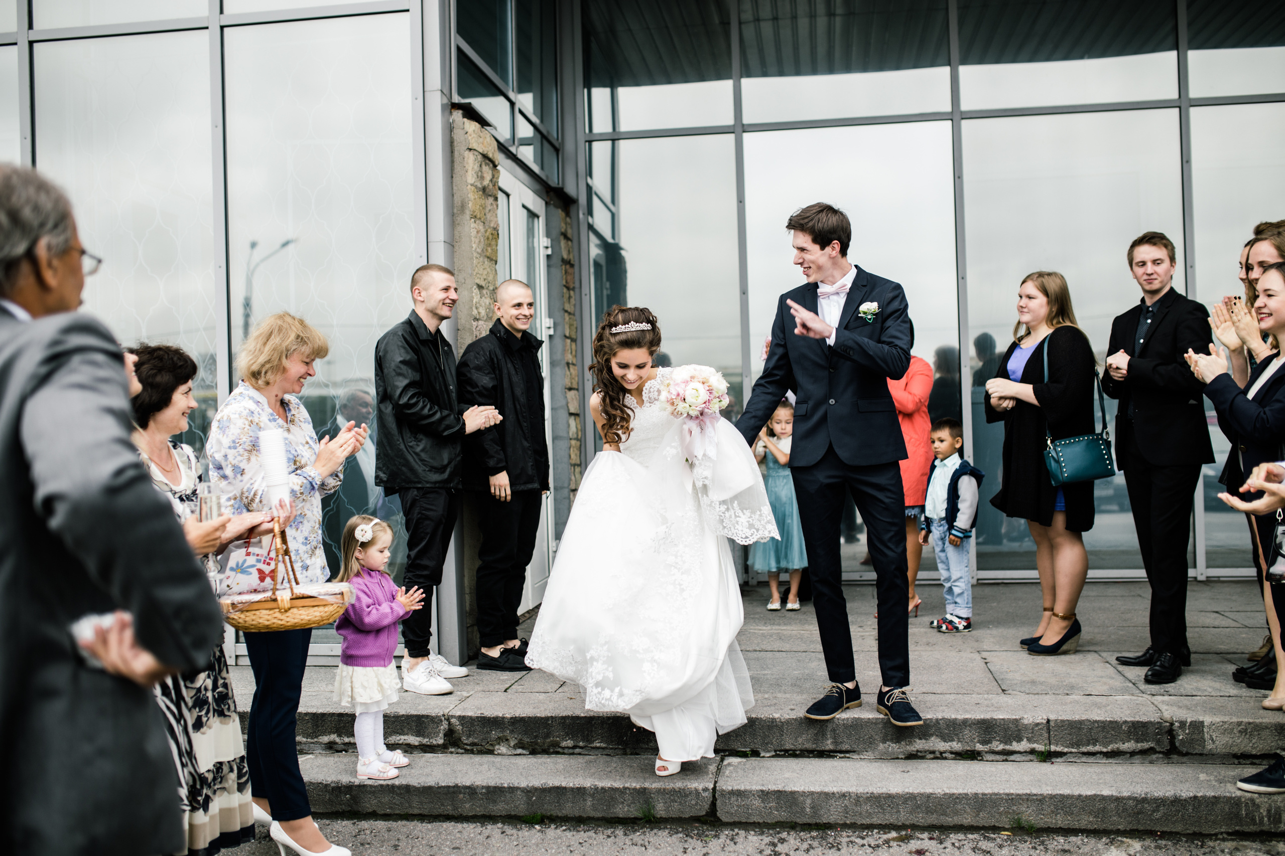 Романтическая прогулка свадебного дня Даши и Влада 11.08.16. Свадебный и семейный фотограф в Санкт-Петербурге Исупова Юлия