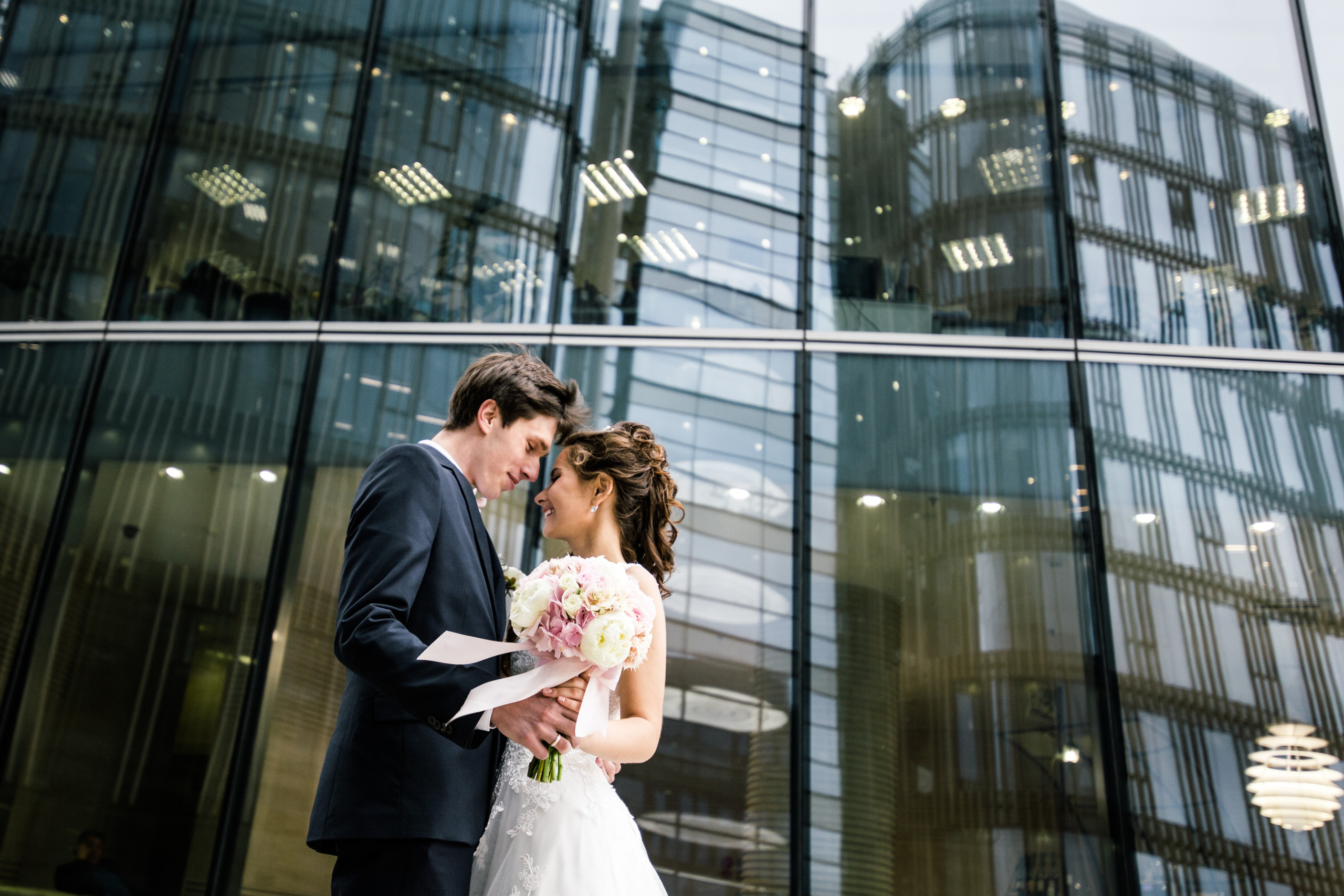 Романтическая прогулка свадебного дня Даши и Влада 11.08.16. Свадебный и семейный фотограф в Санкт-Петербурге Исупова Юлия