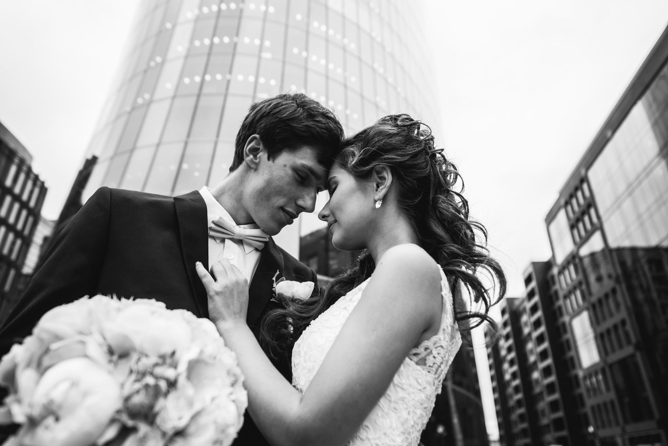 Романтическая прогулка свадебного дня Даши и Влада 11.08.16. Свадебный и семейный фотограф в Санкт-Петербурге Исупова Юлия