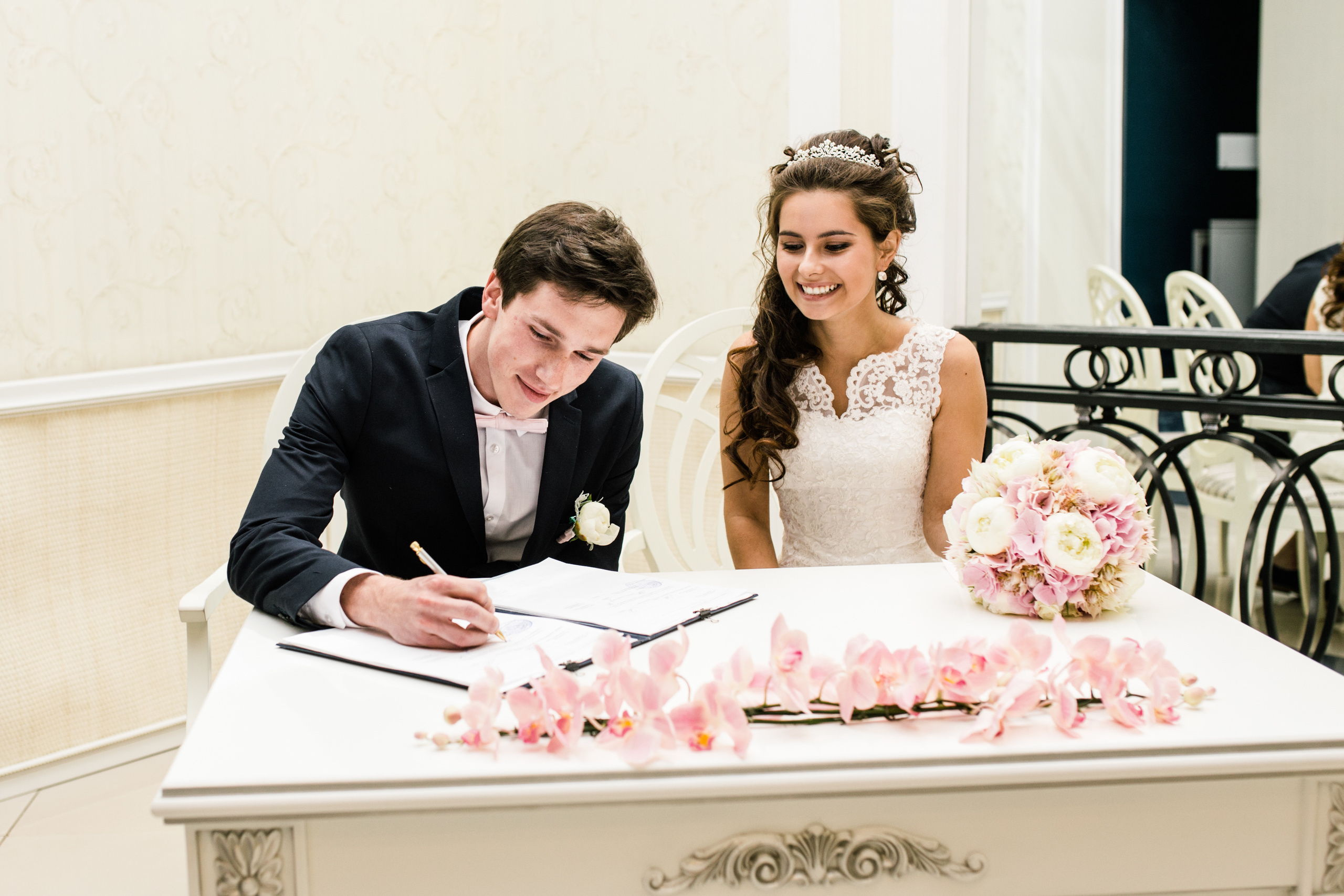 Романтическая прогулка свадебного дня Даши и Влада 11.08.16. Свадебный и семейный фотограф в Санкт-Петербурге Исупова Юлия