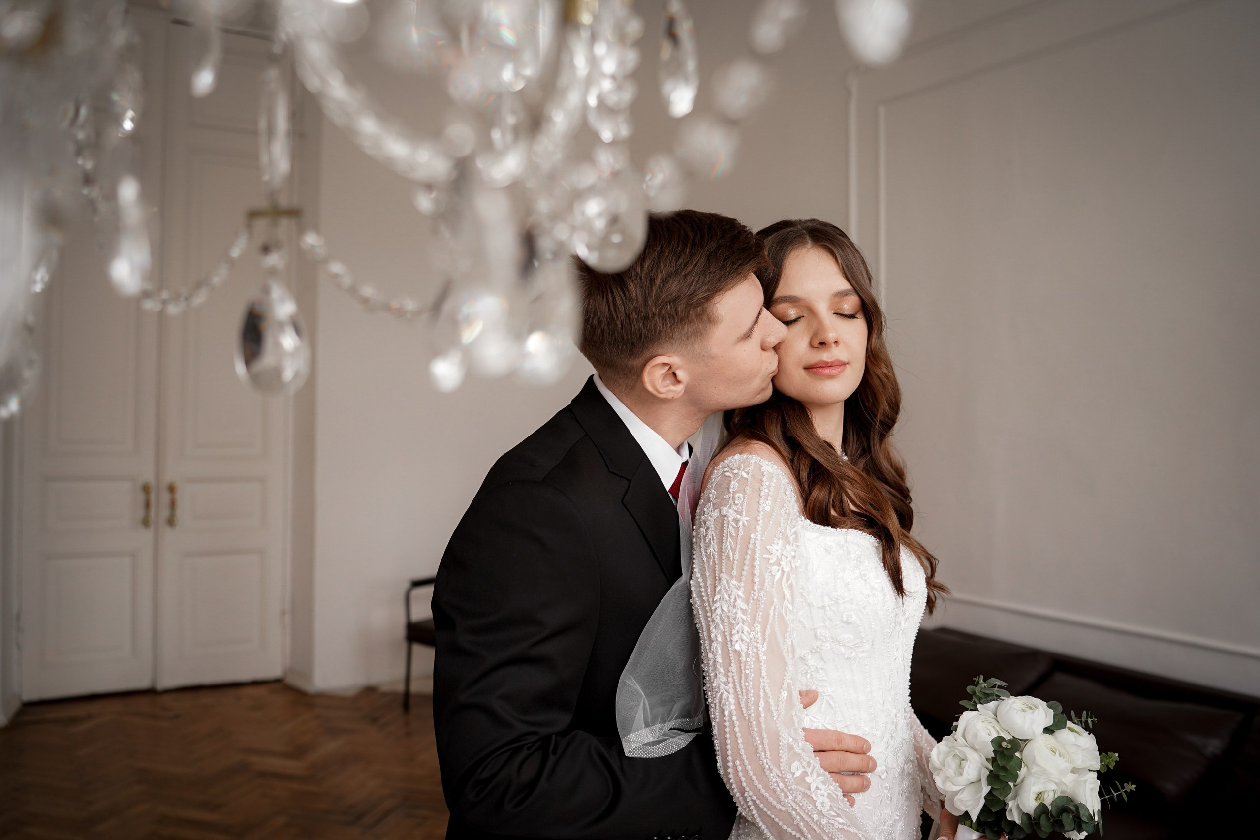 Свадьба в студии Флакон. Свадебный фотограф в Ростове-на-Дону. Таинство Крещения и Венчания, семейные фотосессии. Алёна Чёботова