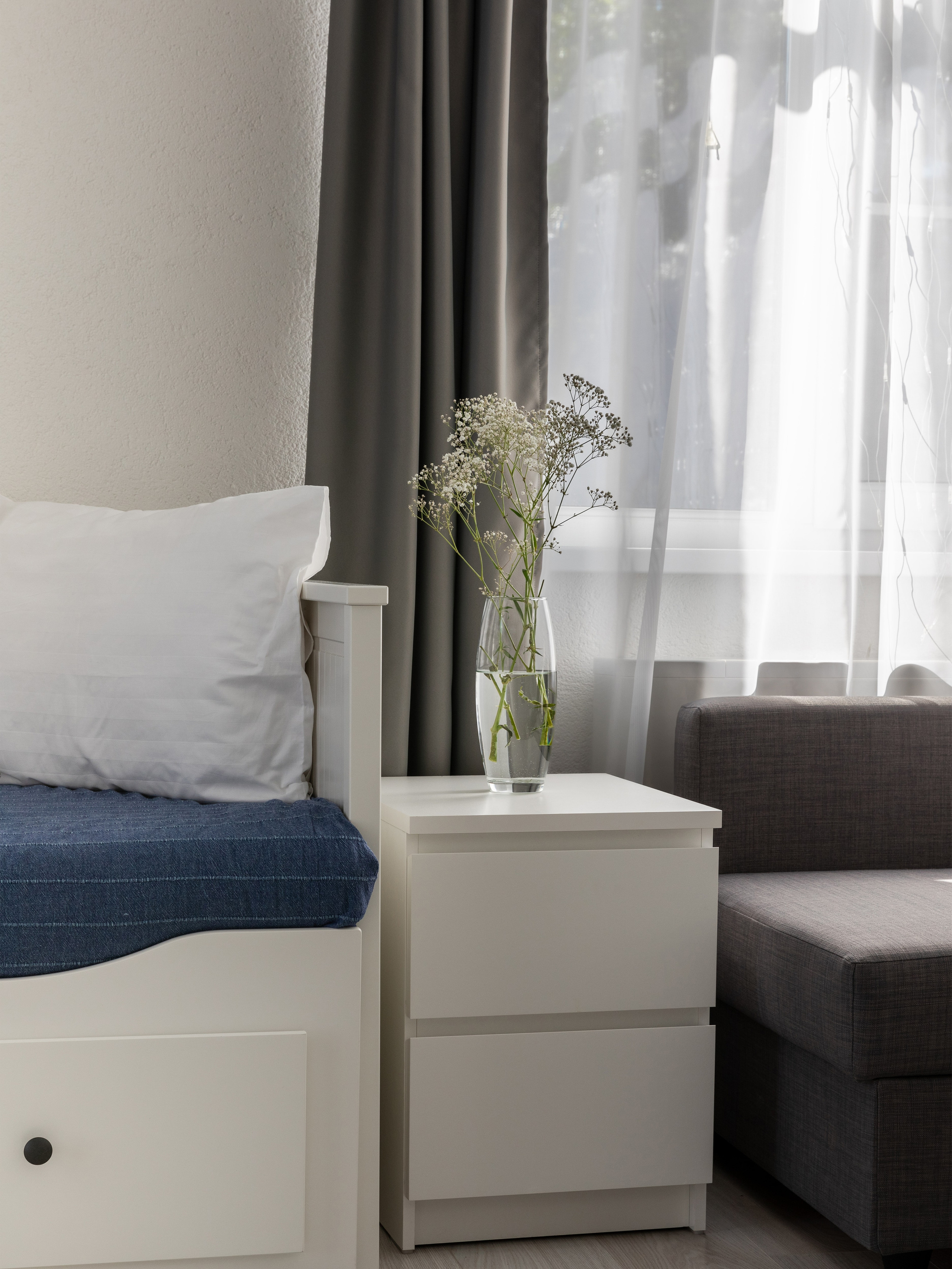 Интерьерная фотосъемка номера в гостевом доме Горный воздух. Интерьерный фотограф в Сочи Владислав Нагин