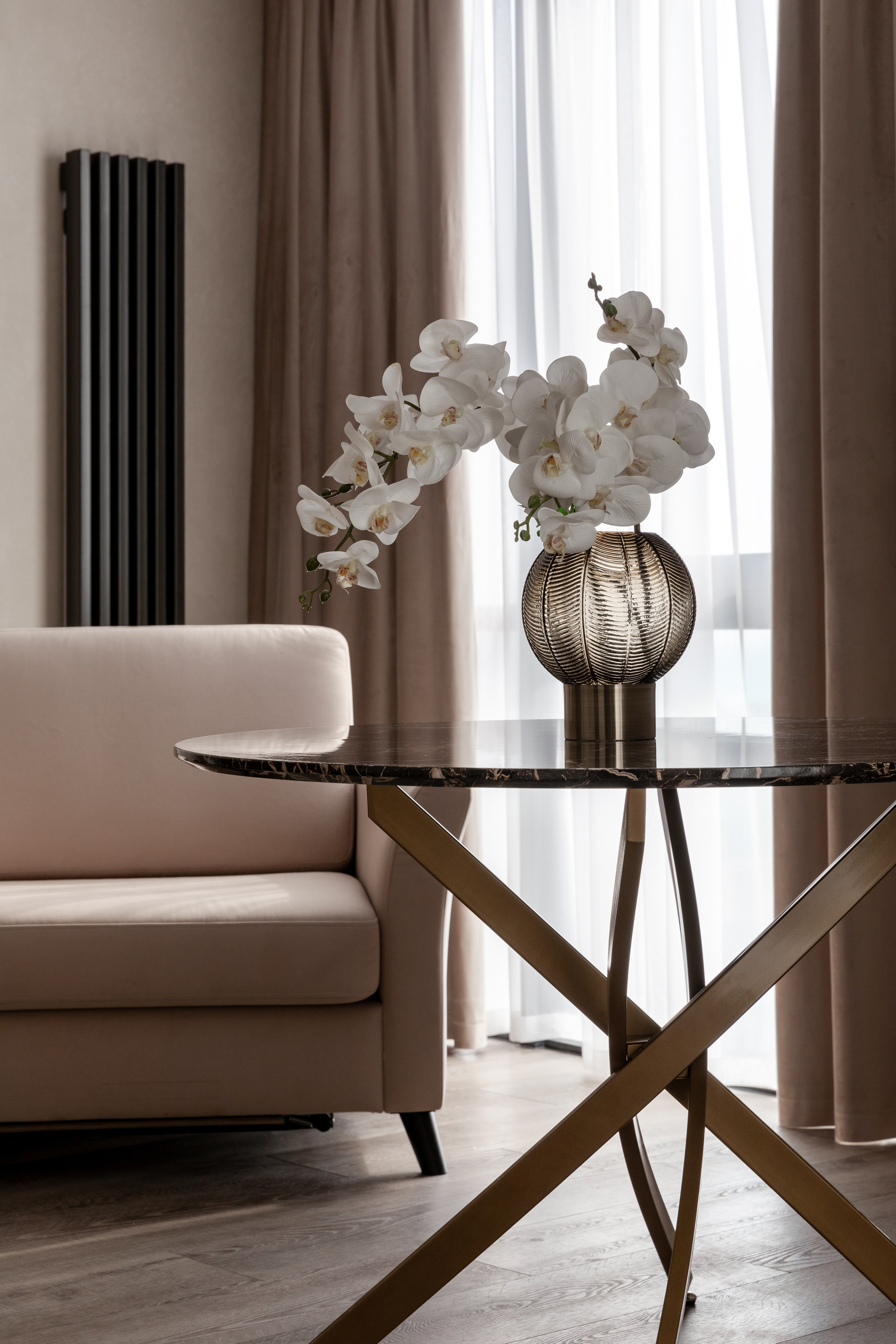 Интерьерная фотосъемка квартиры в ЖК «Морская Симфония», дизайн проект @kd_design_sochi. Интерьерный фотограф в Сочи Владислав Нагин