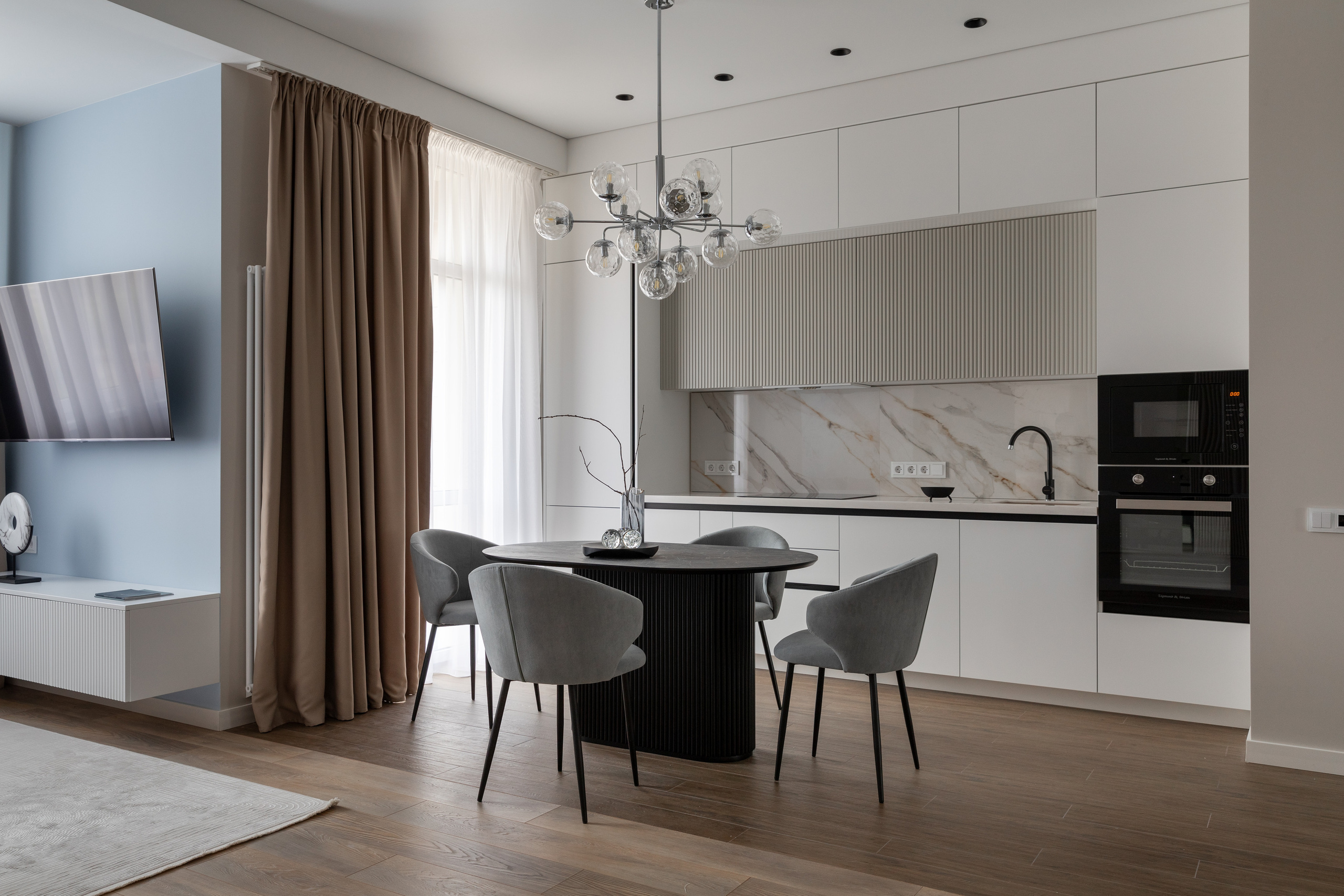 Дизайн проект Ирины Кацер @artel_design_sochi Публикация в журнале «HIHOME». Интерьерный фотограф в Сочи Владислав Нагин