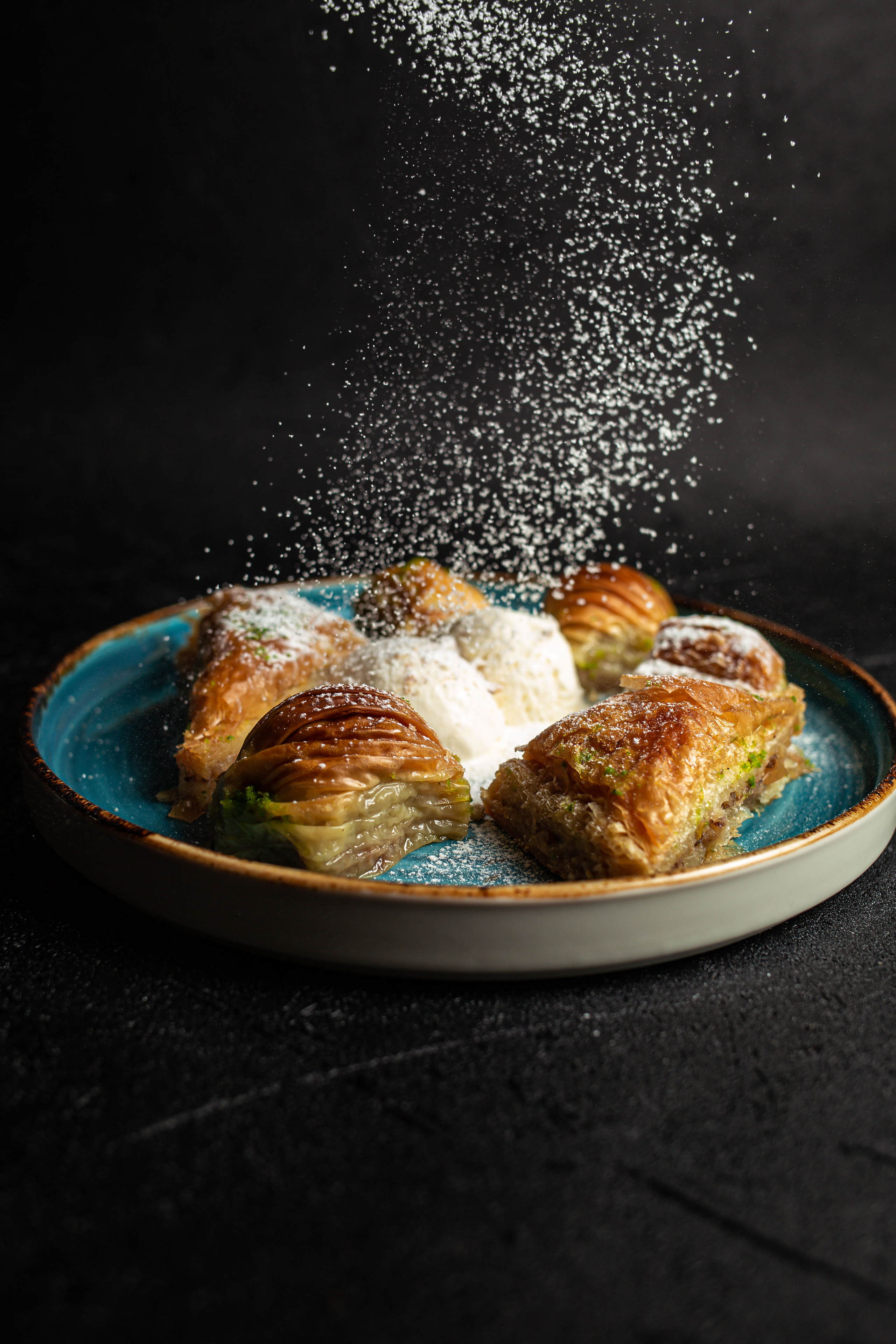 Фотограф Москва — найти фотографа в Москве для съемки в ресторан