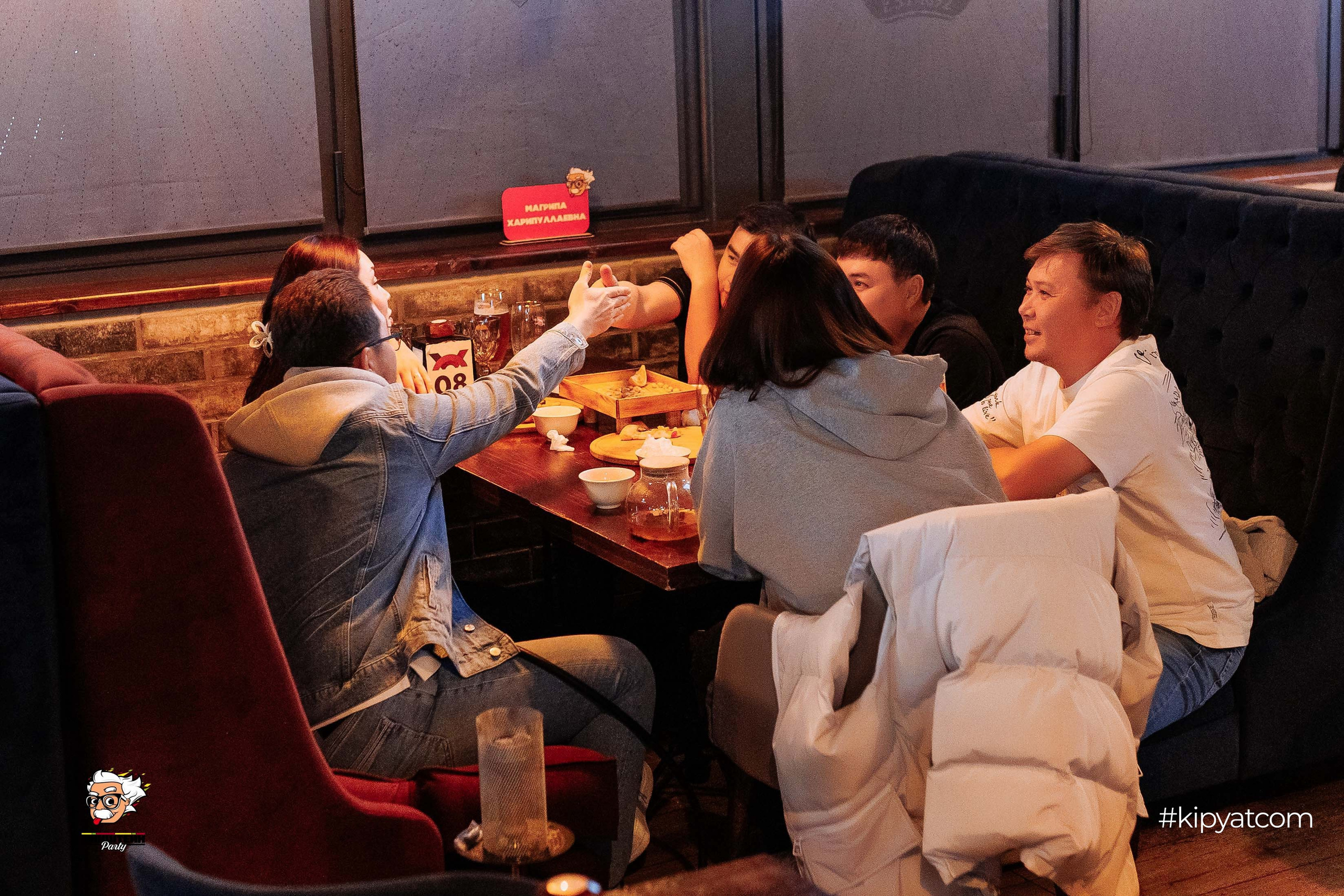 Эйнштейн Party