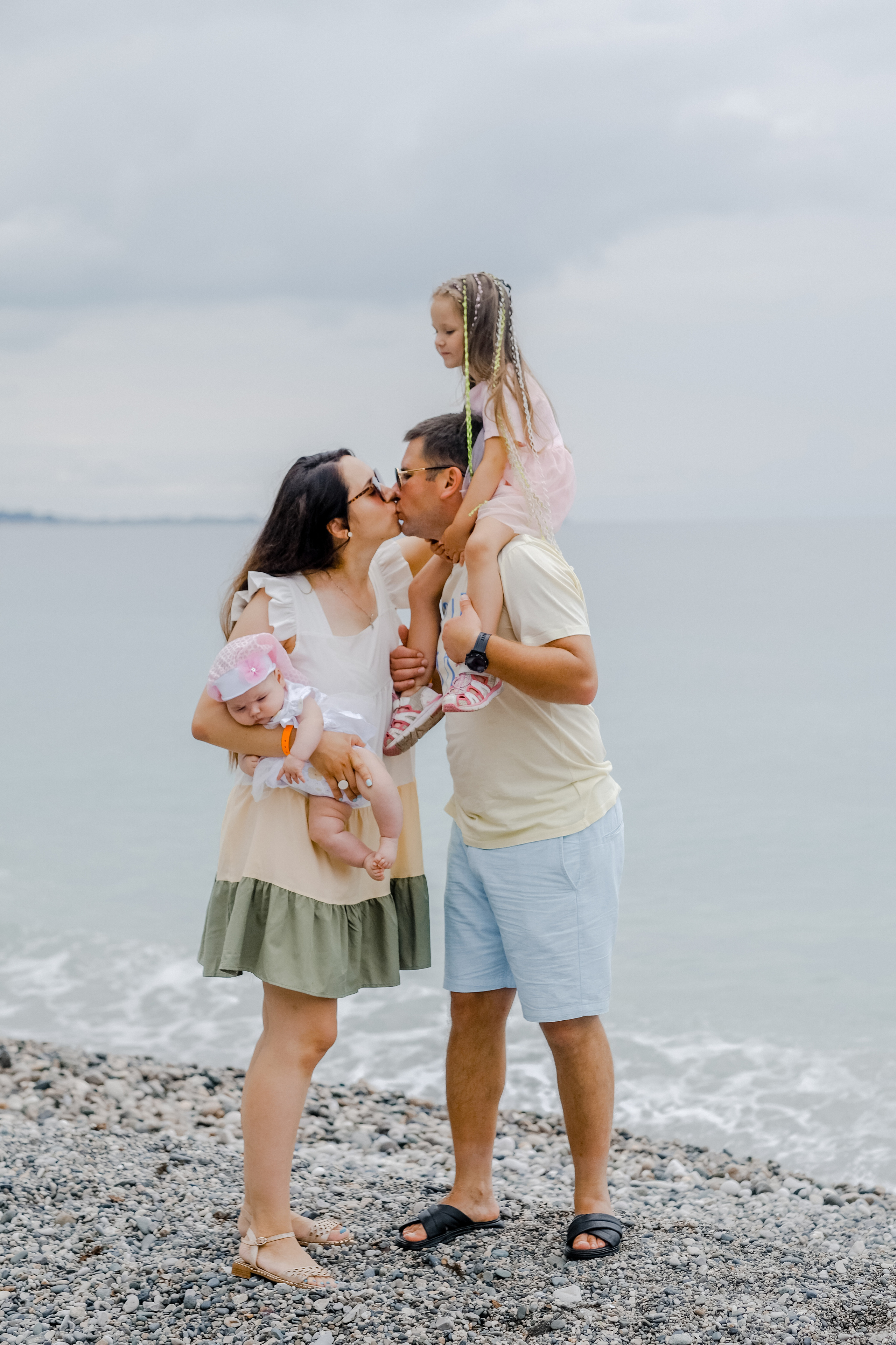 Дергуновы. Годовщина семейной жизни. Абхазия, Гагра