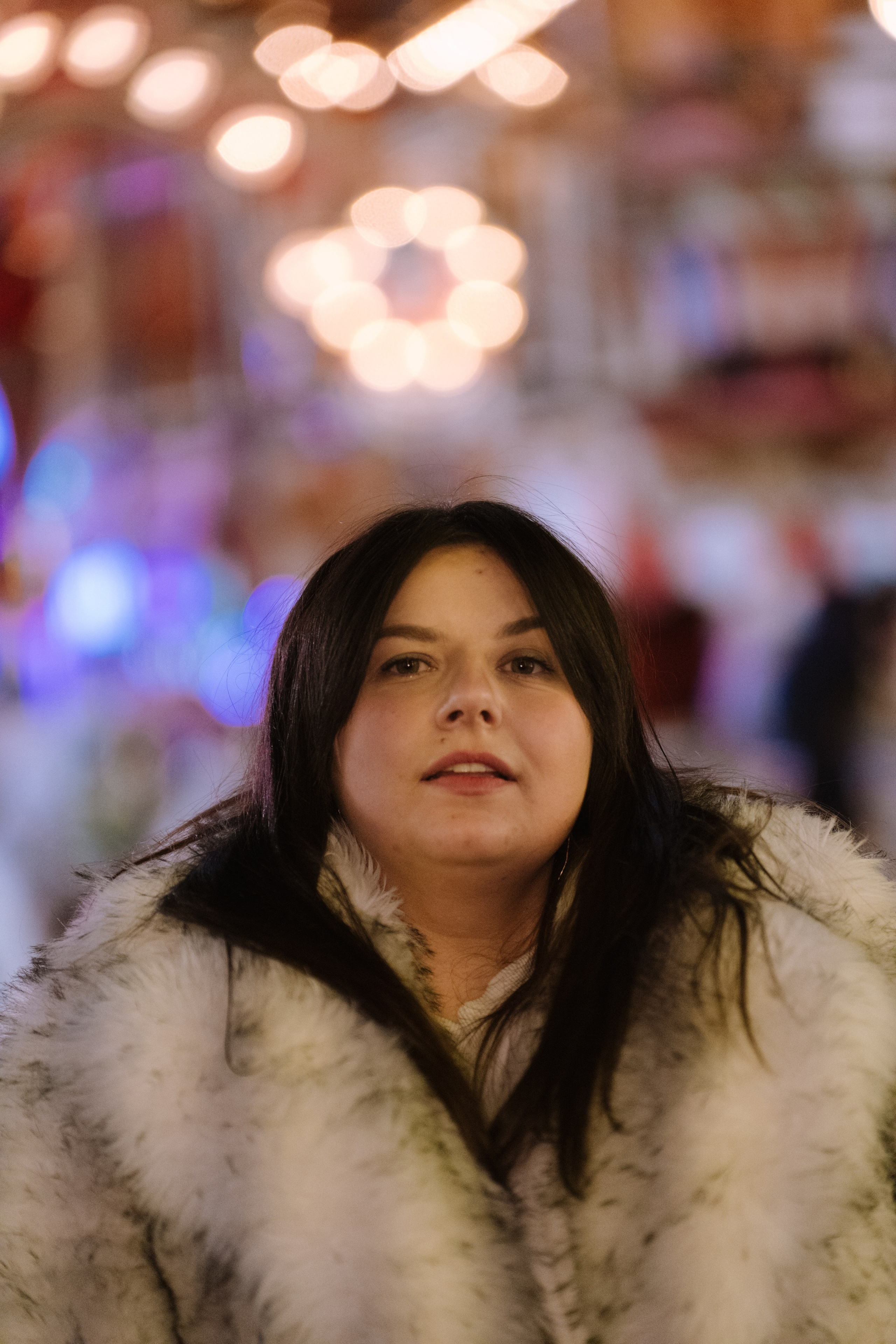 ПРОГУЛКА НА МАНЕЖНОЙ ПЛОЩАДИ ДЛЯ ДЕВУШКИ ПЕРЕД НОВЫМ ГОДОМ (НОВОГОДНЯЯ ФОТОСЕССИИЯ НА МАНЕЖНОЙ ПЛОЩАДИ). Профессиональный фотограф, Санкт-Петербург — Виктория Богомолова